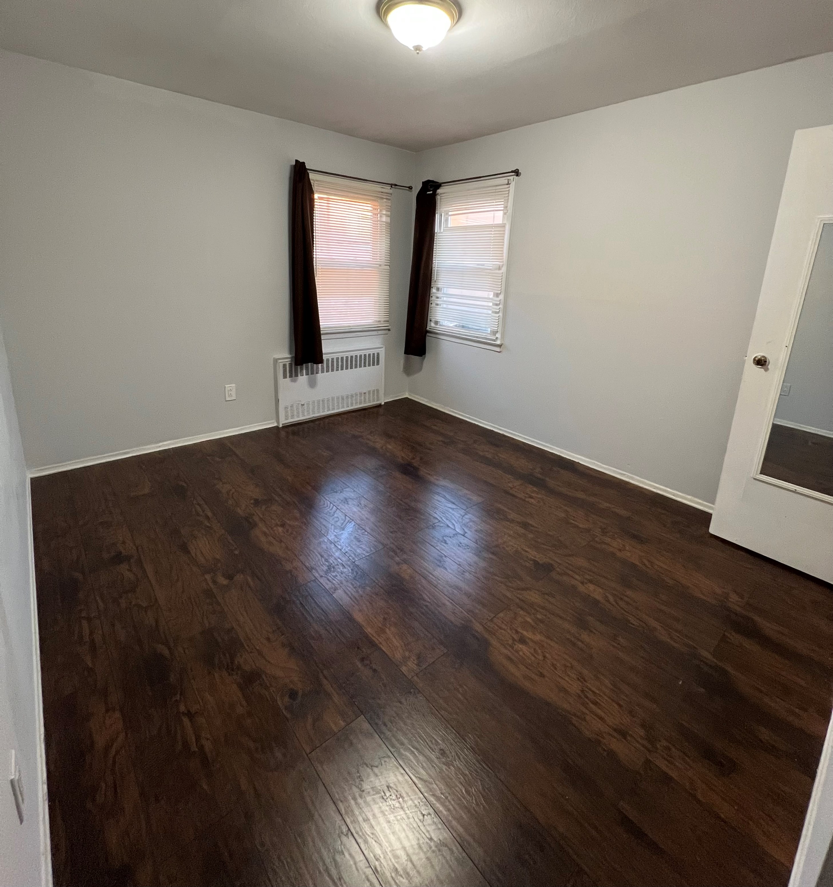 3 Bedrooms, Huge Living , Kitchen