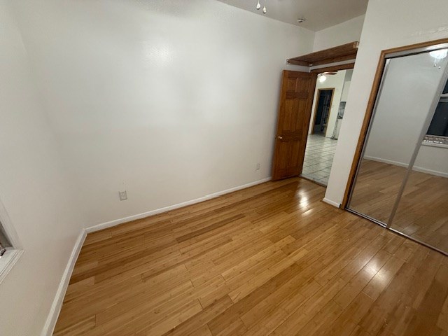 Recently Renovated 2BHK Town House For Rent Comes With Terrace, Parking, Dish Washer And Parking. Located In Heights