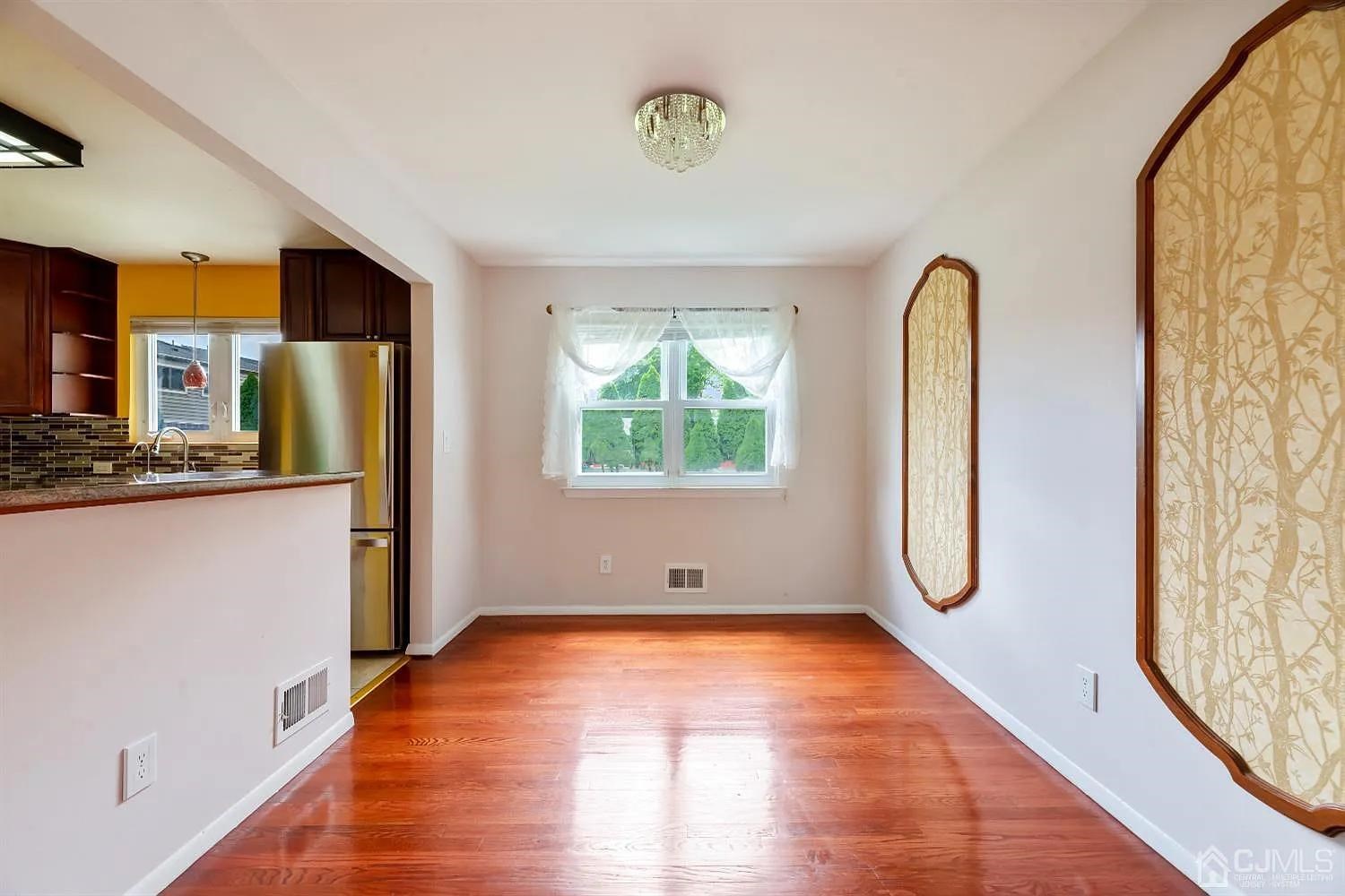 Charming 3-Bedroom Home In North Edison $3,600/month