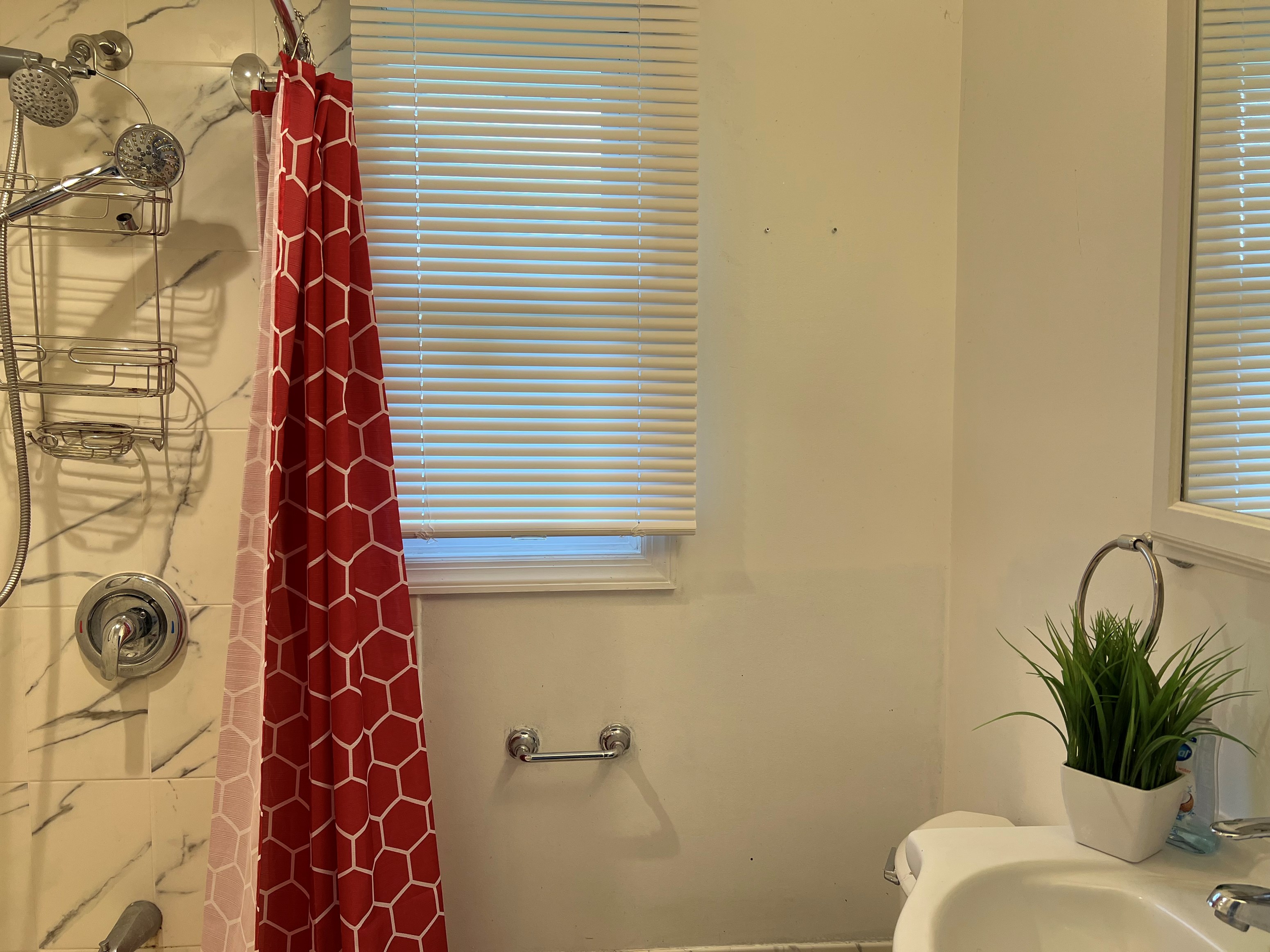 Single Family Home In North Edison For Rent