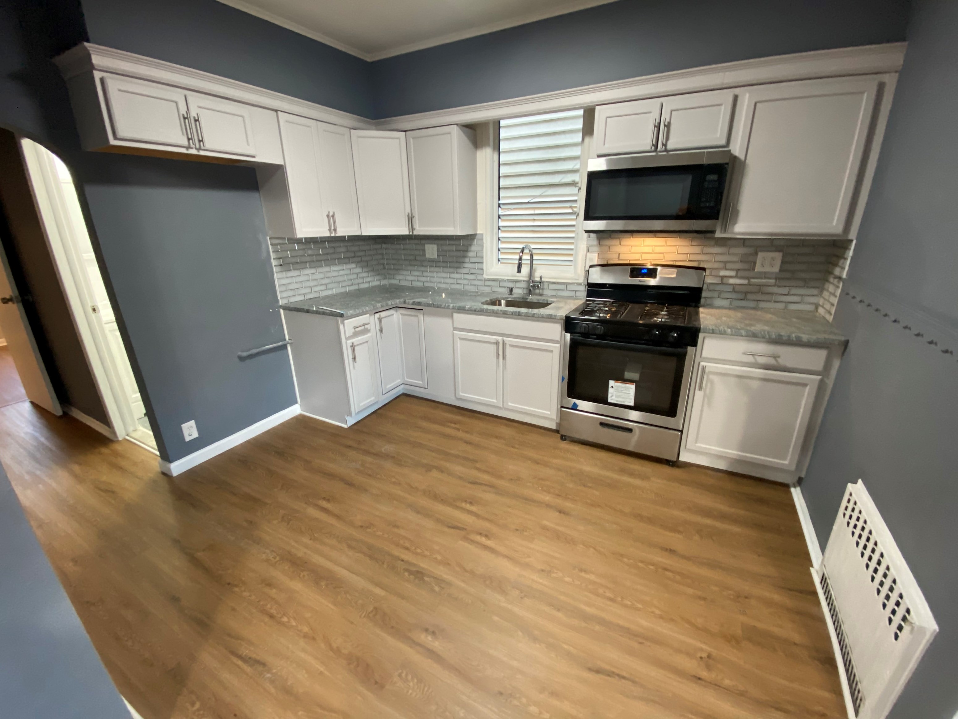 Luxury 3 Bedroom 1 Bath - Near JSQ