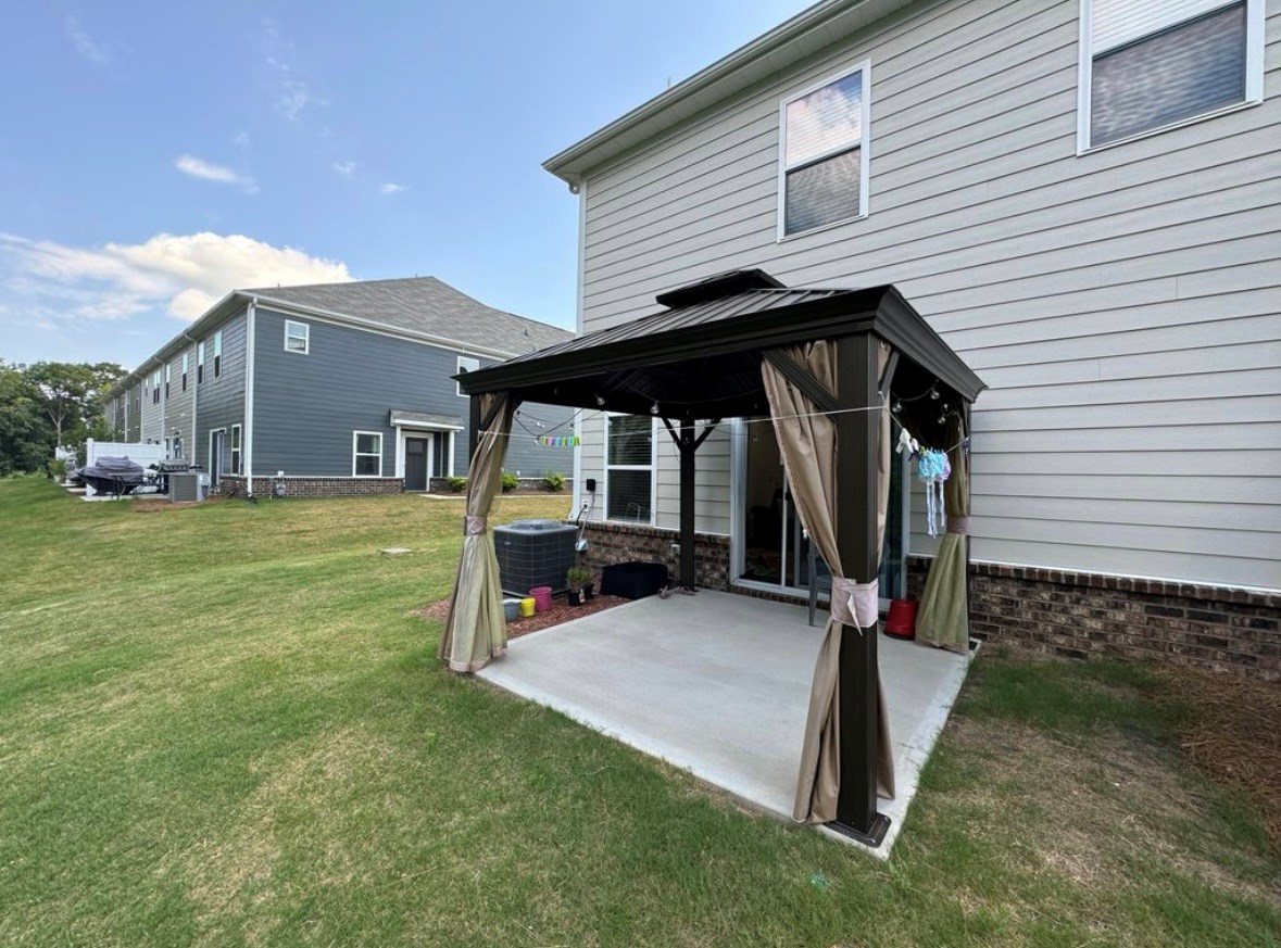 Luxury Townhouse For Rent