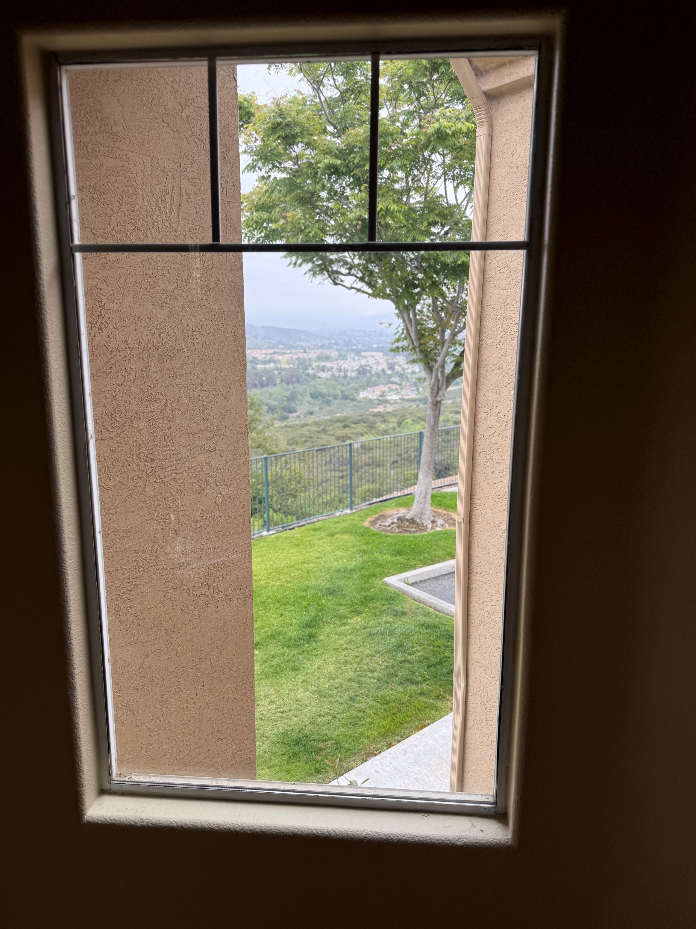Town House With View!