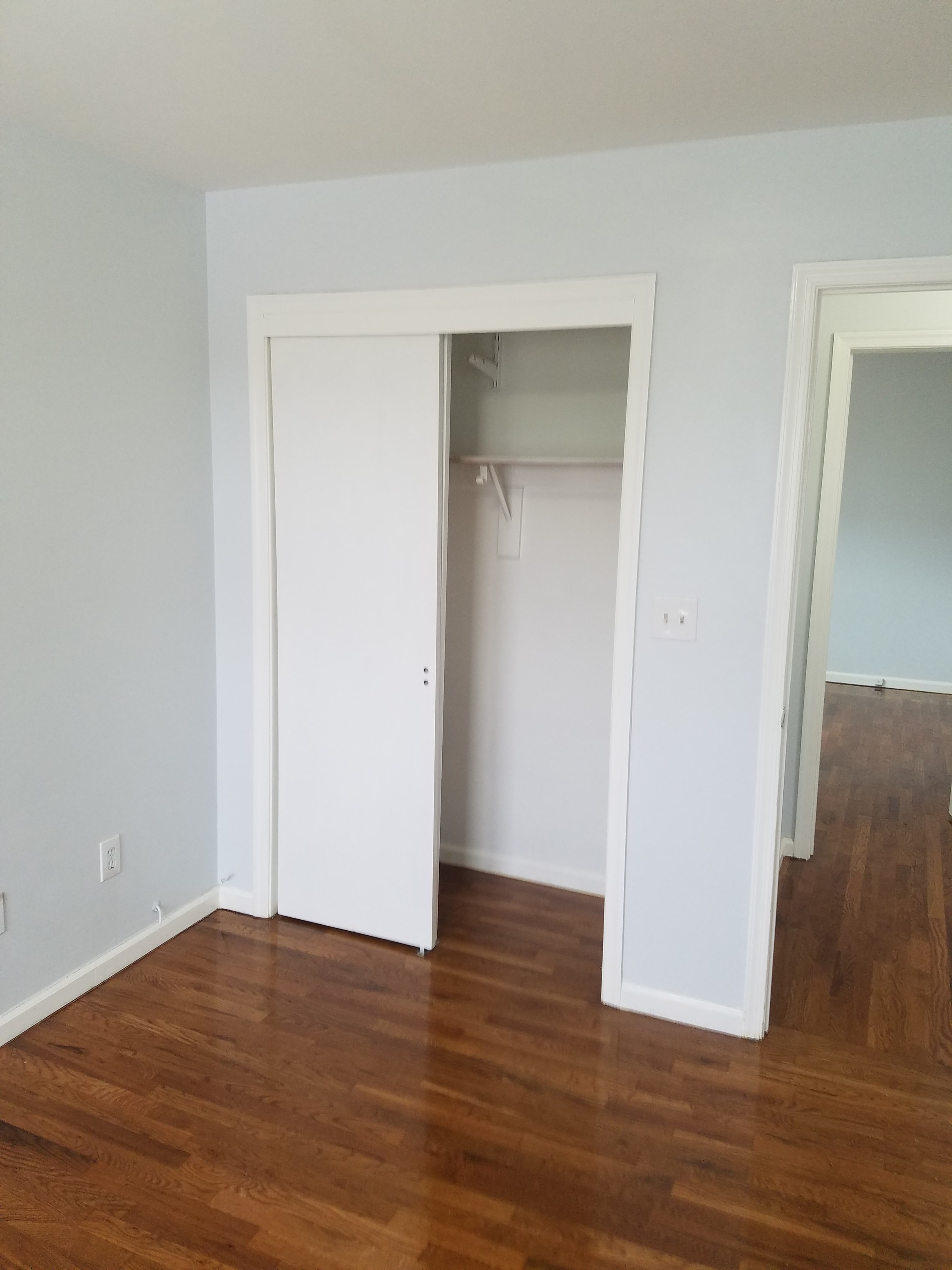 Excellent 3 BHK, 1.5 Bath Apartment In Jersey City Heights, With Car Parking. **No Broker Fees**