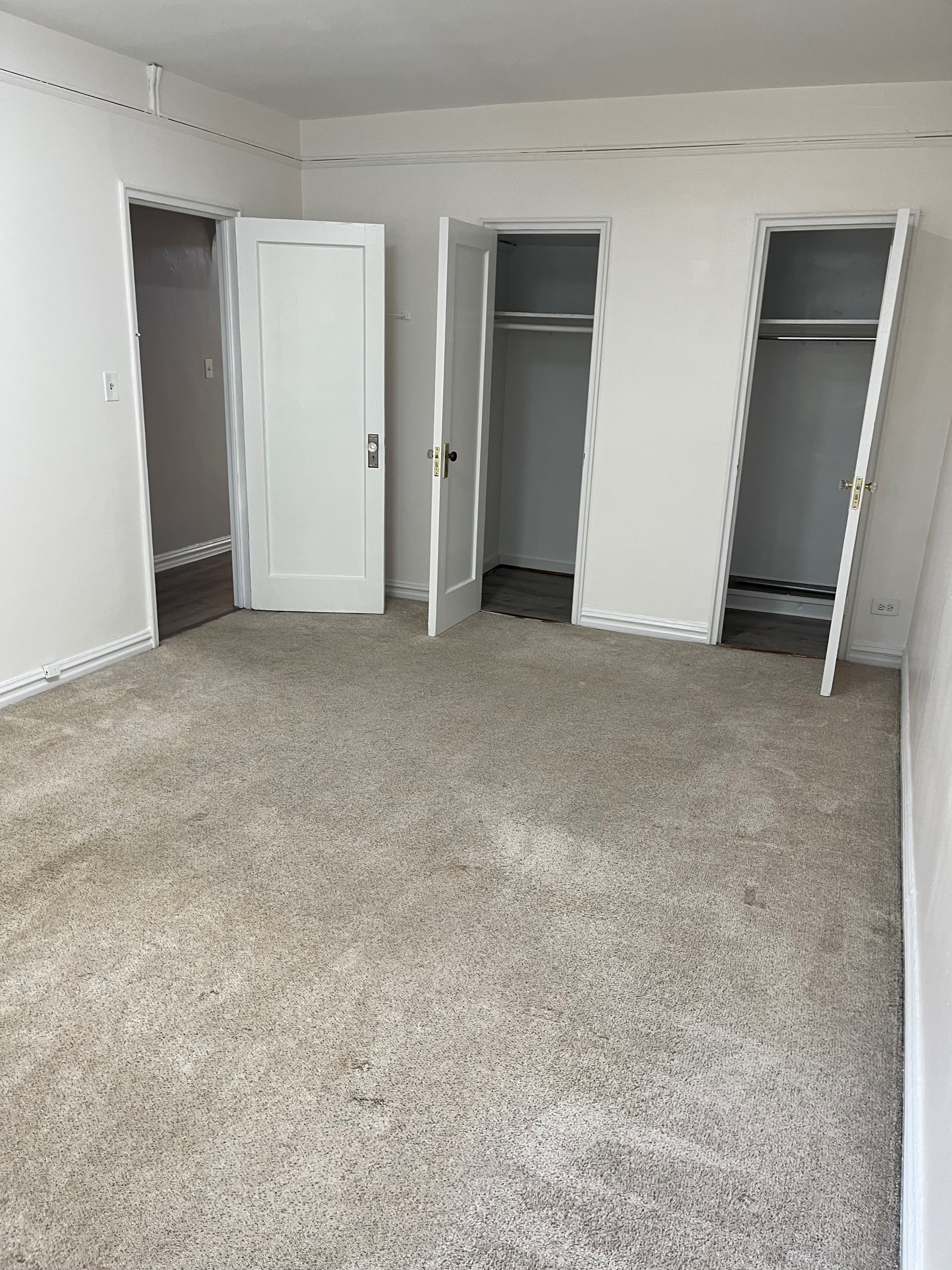 Spacious 2-bedroom, 1-bathroom In Rego Park, Queens NY