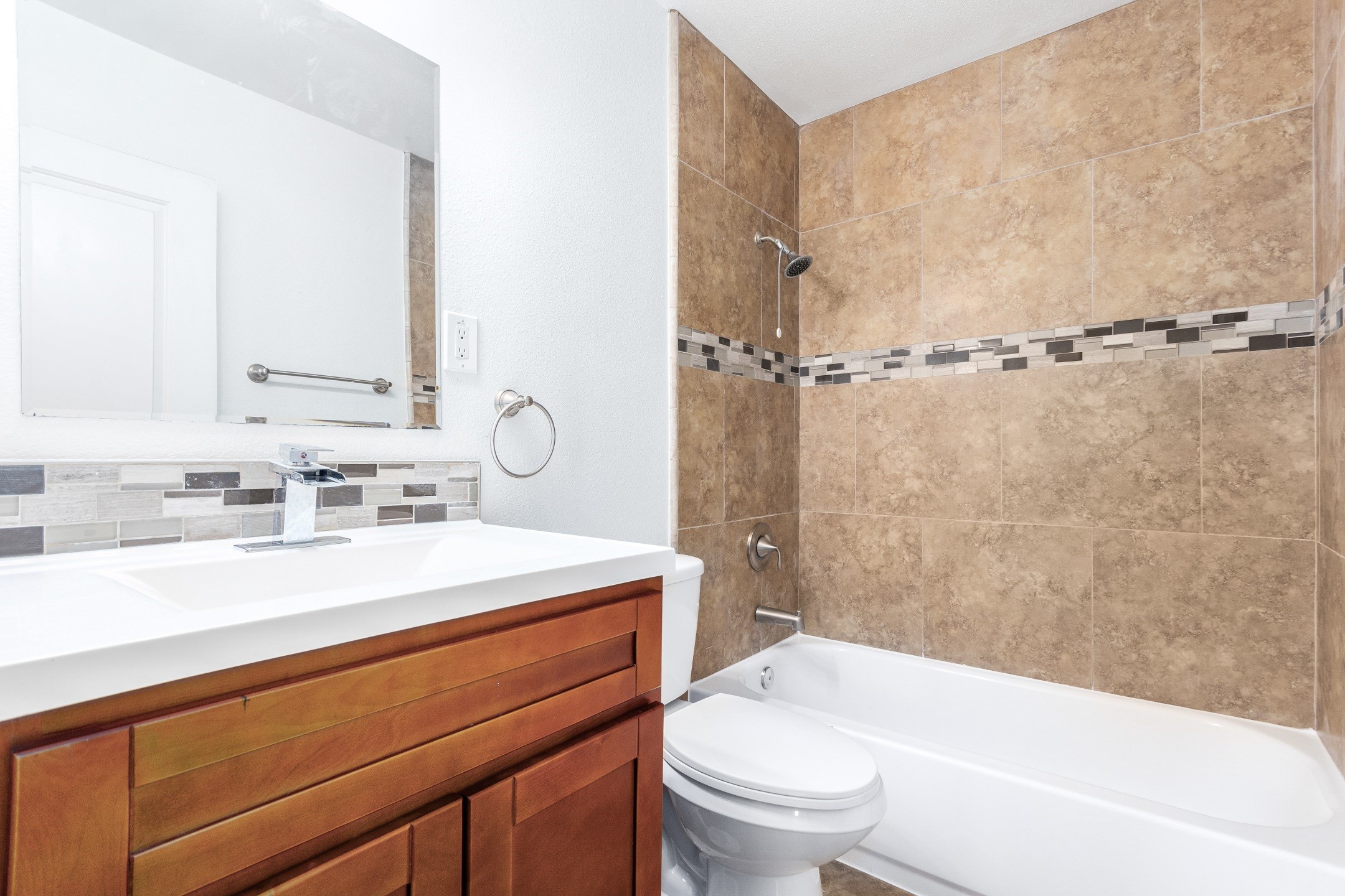 Private Room Available In Tempe