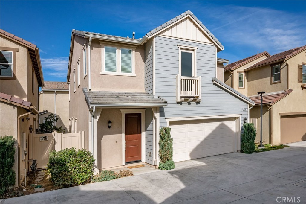 Single Family House Built In 2015. 1,818 Sq. Ft, 3 Bed/2.5 Bath, Master Suite, And An Attached 2-car Finished Garage