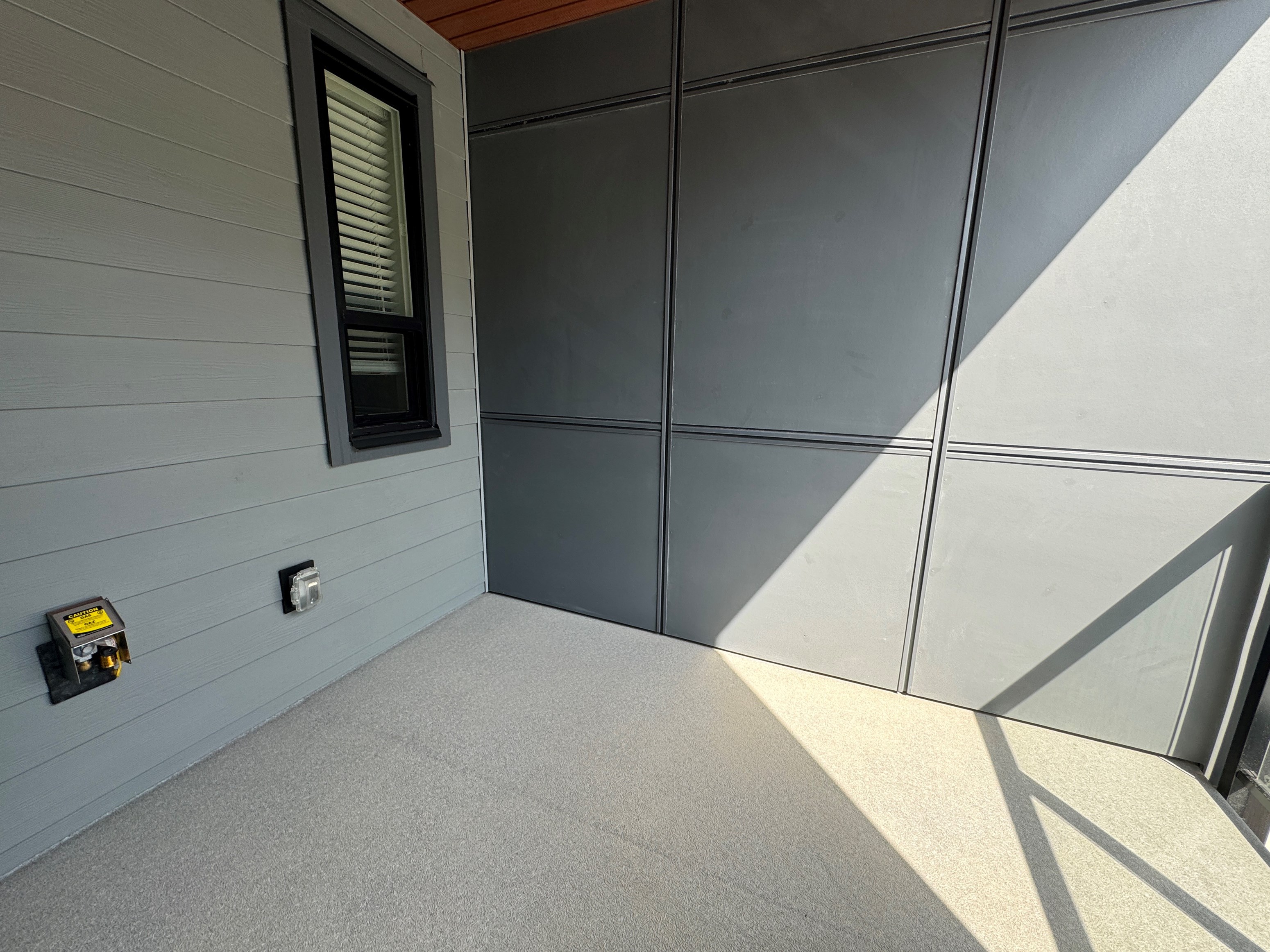 Townhouse For Rent In The High Street
