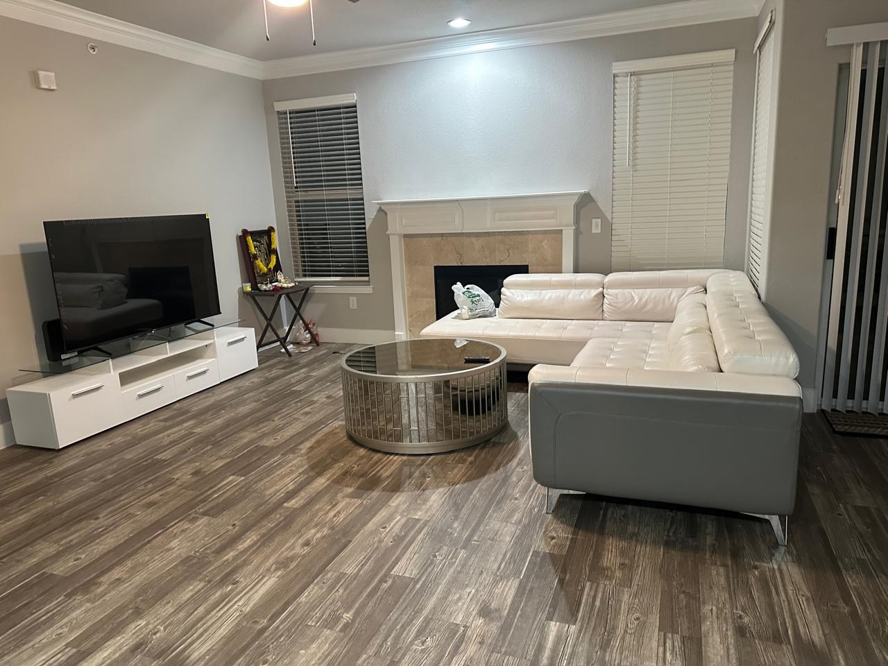 Sublet: Spacious 3 Bed / 2 Bath Townhome Style Apartment– Conroe, TX 77384