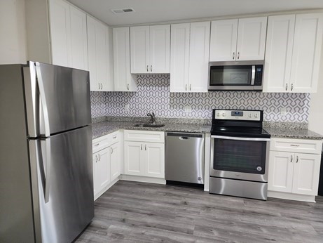 All Amenities Included, 2 Bedroom 1 Bath Spacious 1500  Sqft Basement For Long-Term Renters