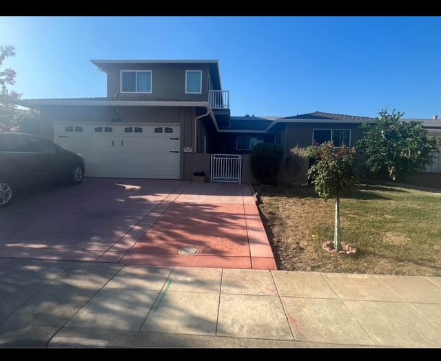 Newly Renovated Home. 4BR-2BA