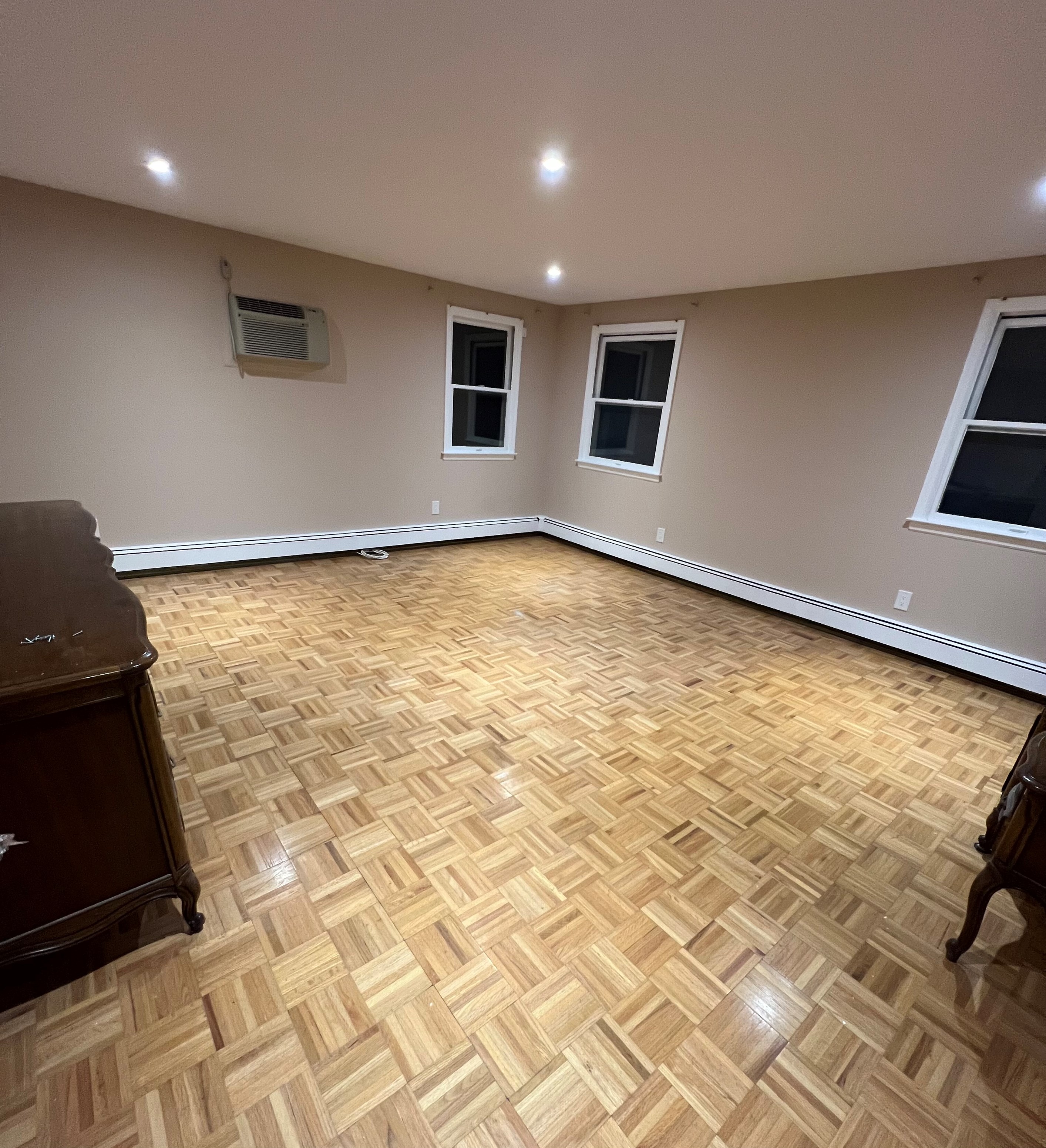 One Bedroom , Kitchen, Living