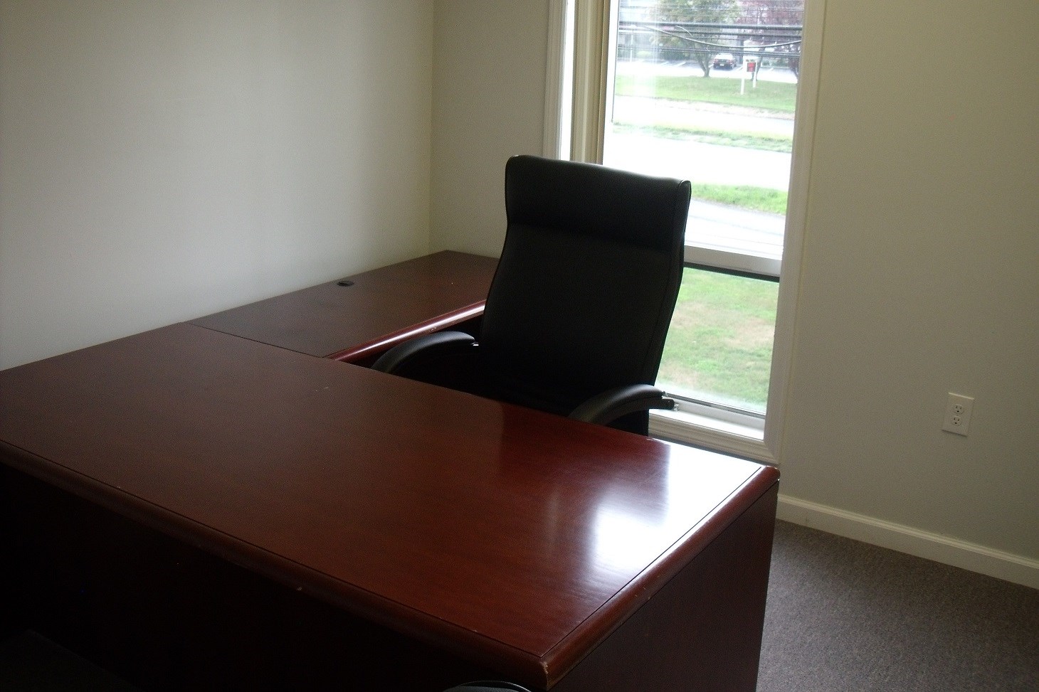 Furnished Office Rooms Available For Immediate Rent