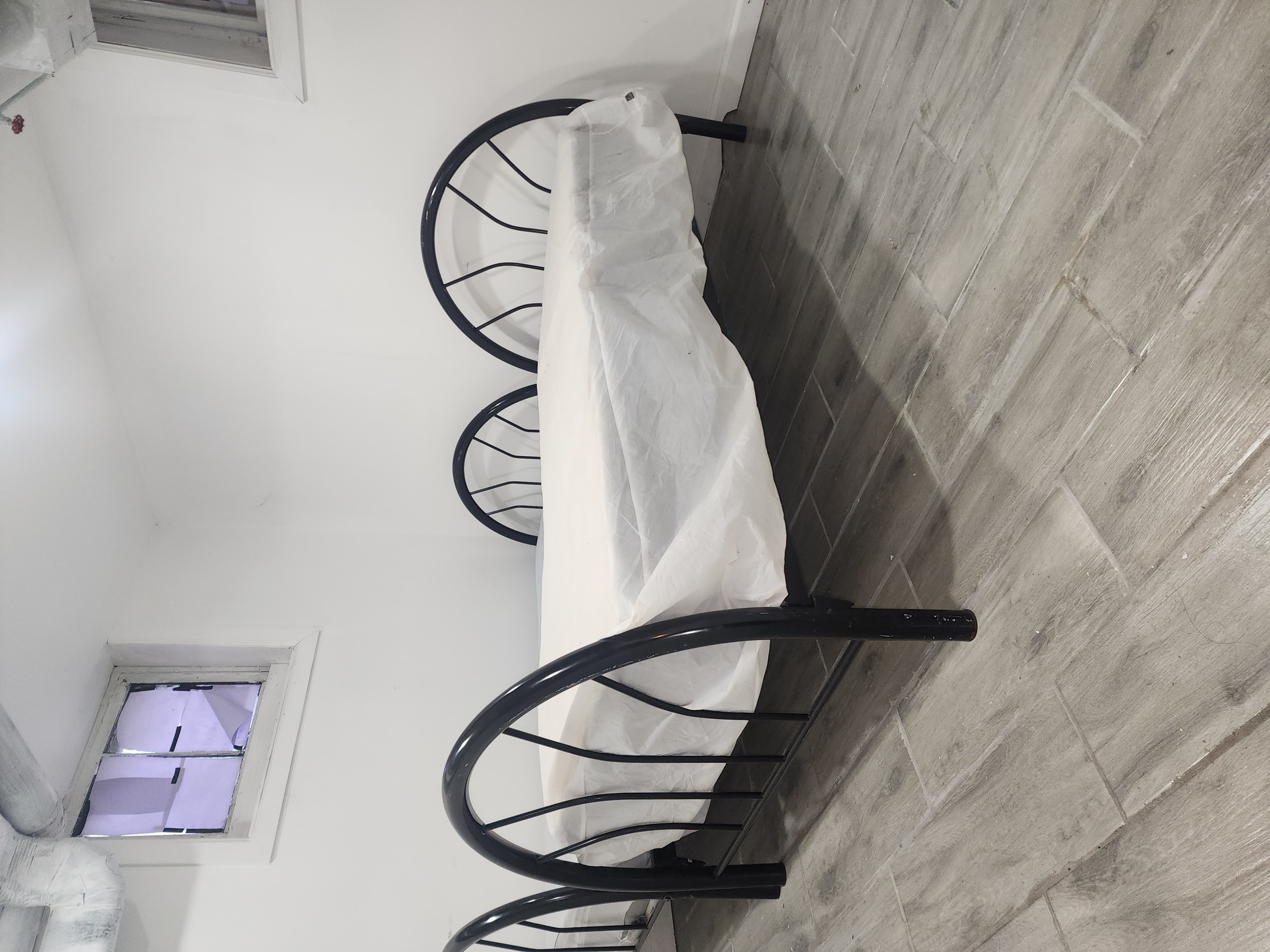 Click to Enlarge 2BHK Semi Basement Apartment Available