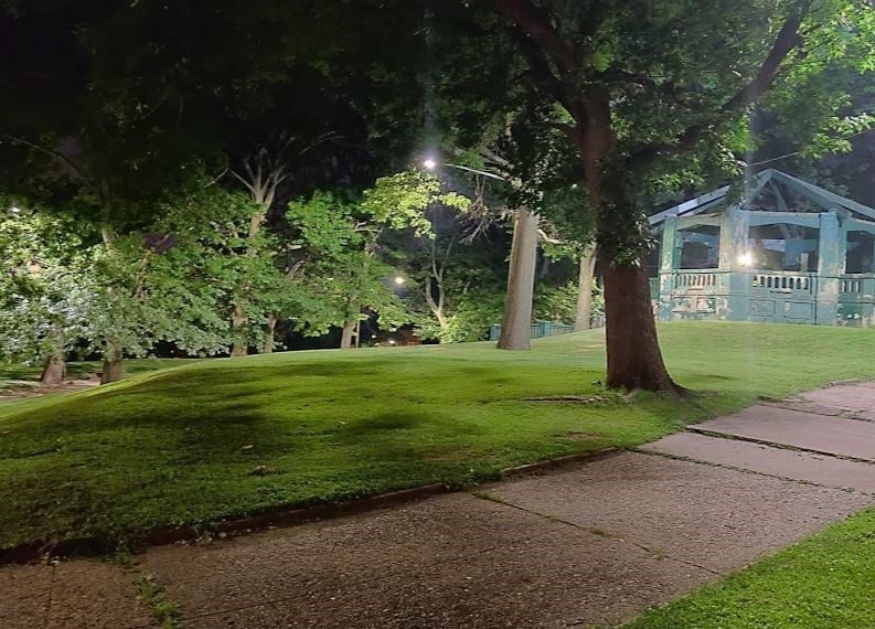 Click to Enlarge **FANTASTIC 2BR / 2 BATH HOME*SPACIOUS LARGE ROOMS*EASY COMMUTE*JSQ/PATH/BUS*JERSEY CITY HEIGHTS*NO BROKER FEE*201-305-9190