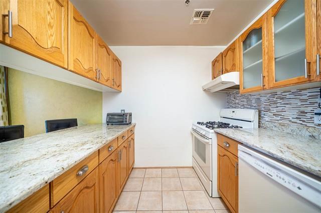 Furnished Luxury 1 Bedroom In Hoboken For 6 Month Lease. 15 Minutes To Mid-town Manhattan