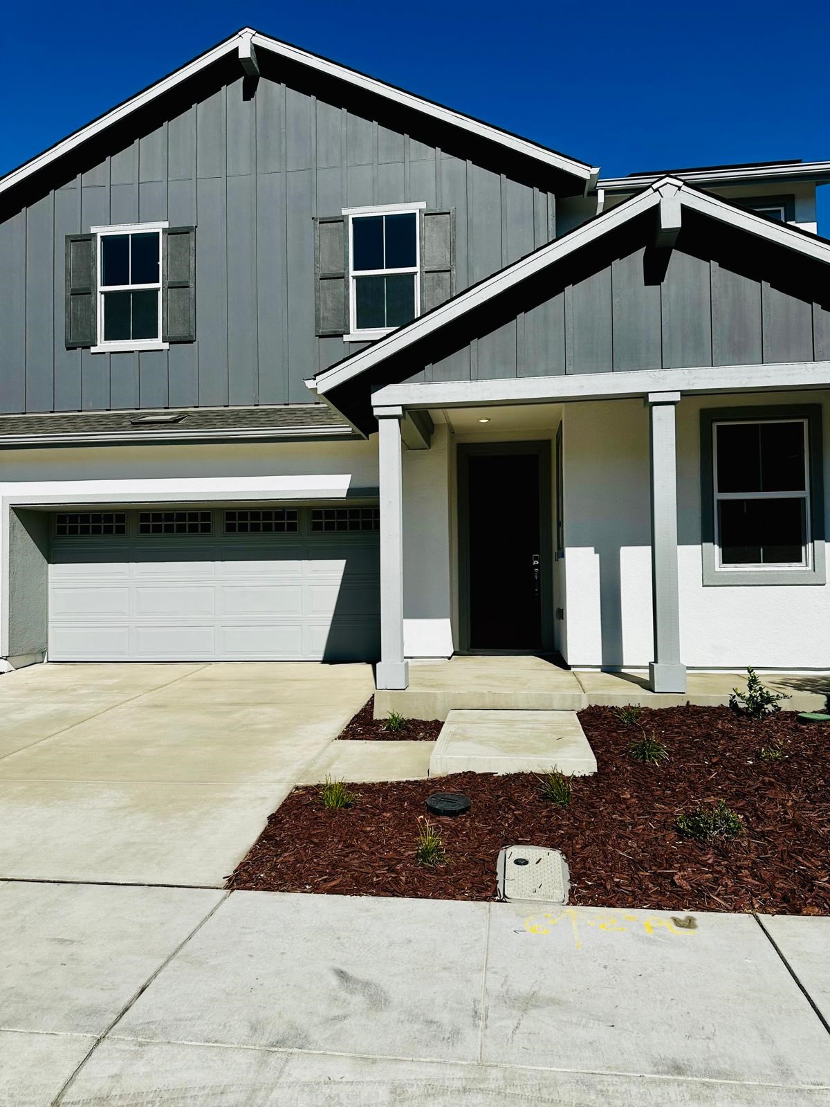 5 Bed 3.5 Bath - Single Family Home - Solar With Battery - Tesla Charger Installed