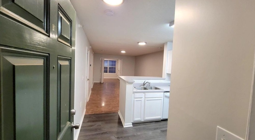 3 Bed Room / 3 Bath Condo For Rent