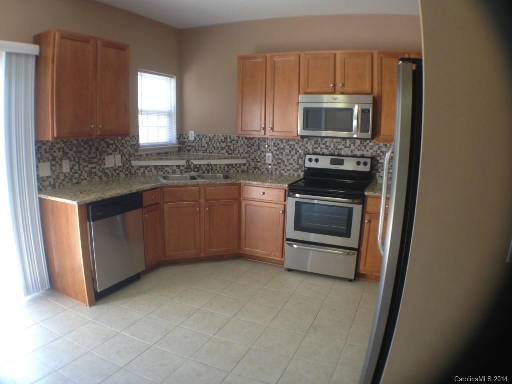 Townhome For Rent For Family Or Roommates 3 Bed, 2-1/2 Bath