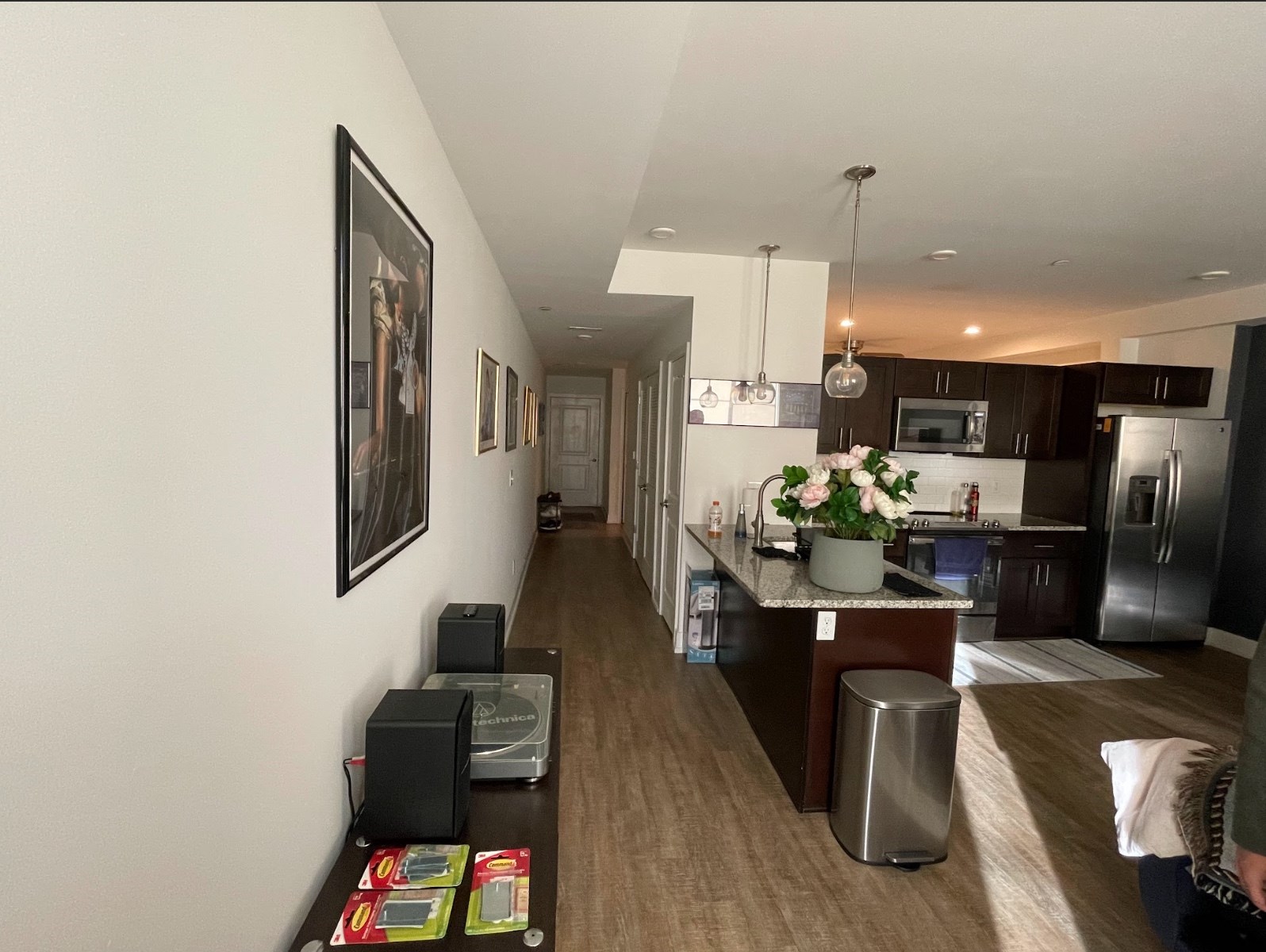 Very Roomy Secure 1BR 1BA 2nd Floor Apartment In The Middle Of Philly