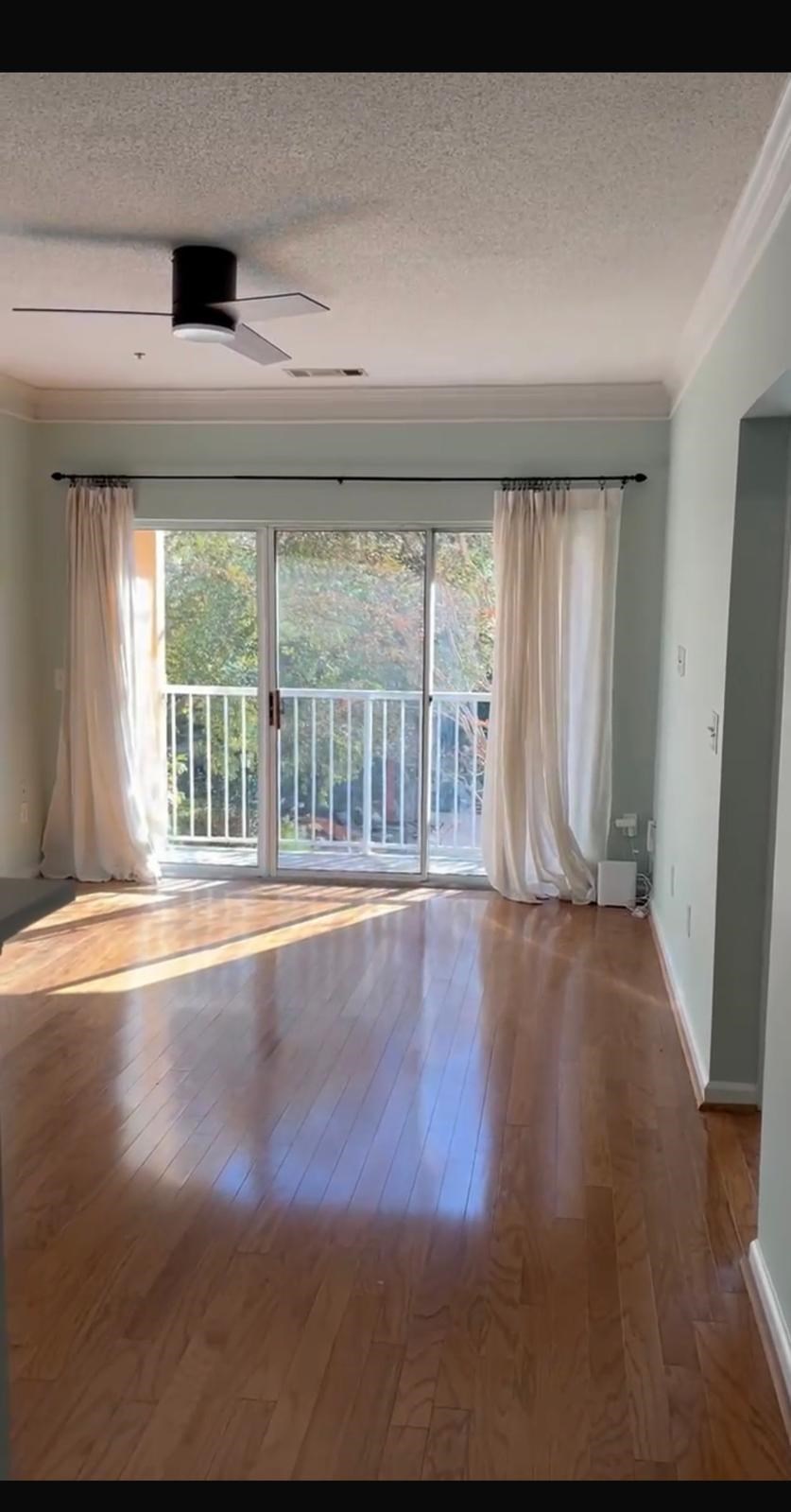 Luxurious, Freshly Renovated 2-Bed/2Bath Condo – Upscale Dunwoody Area (2000$)