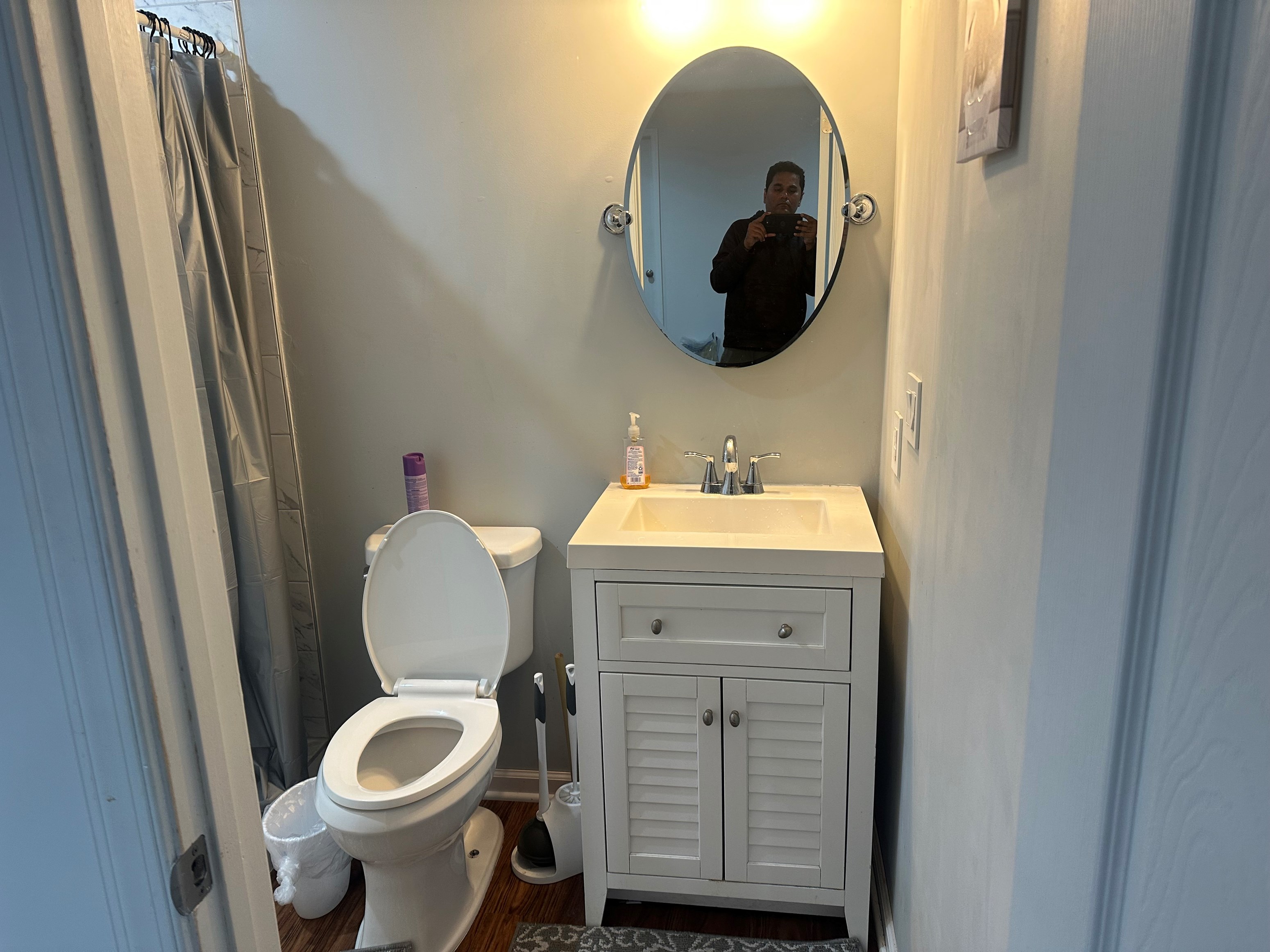 Spacious Private Bedroom In Beautiful Walkout Basement