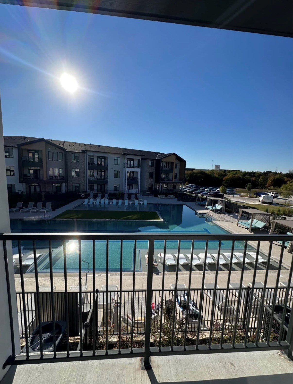 1 Bed 1 Bath Luxury Apartment (Furnished - Near To The Domain)