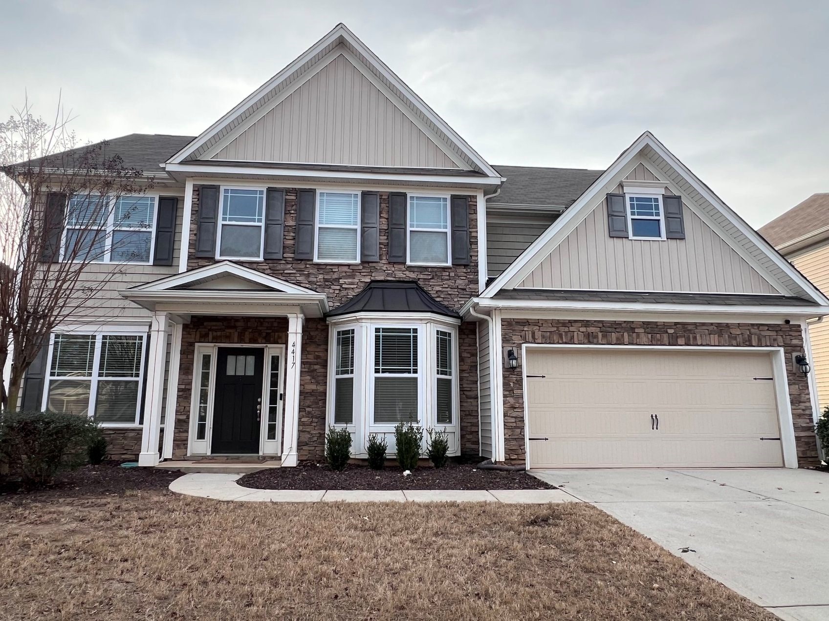 Stunning 5BR Home With Sunroom   Private Backyard