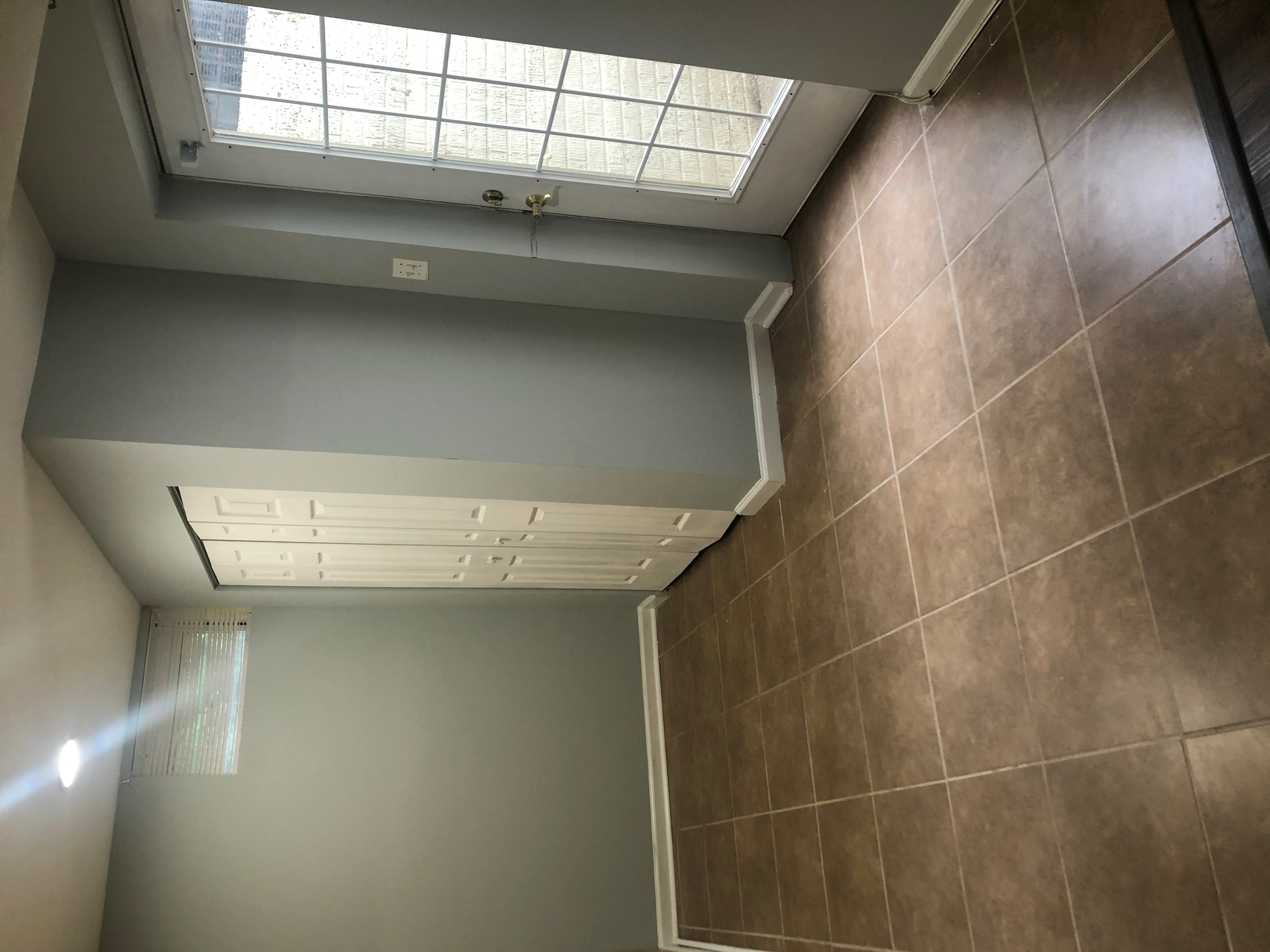 MUST SEE BEAUTIFUL RENOVATED STUDIO BASEMENT APARTMENT In Clarksburg, MD (Includes Utility And Internet)