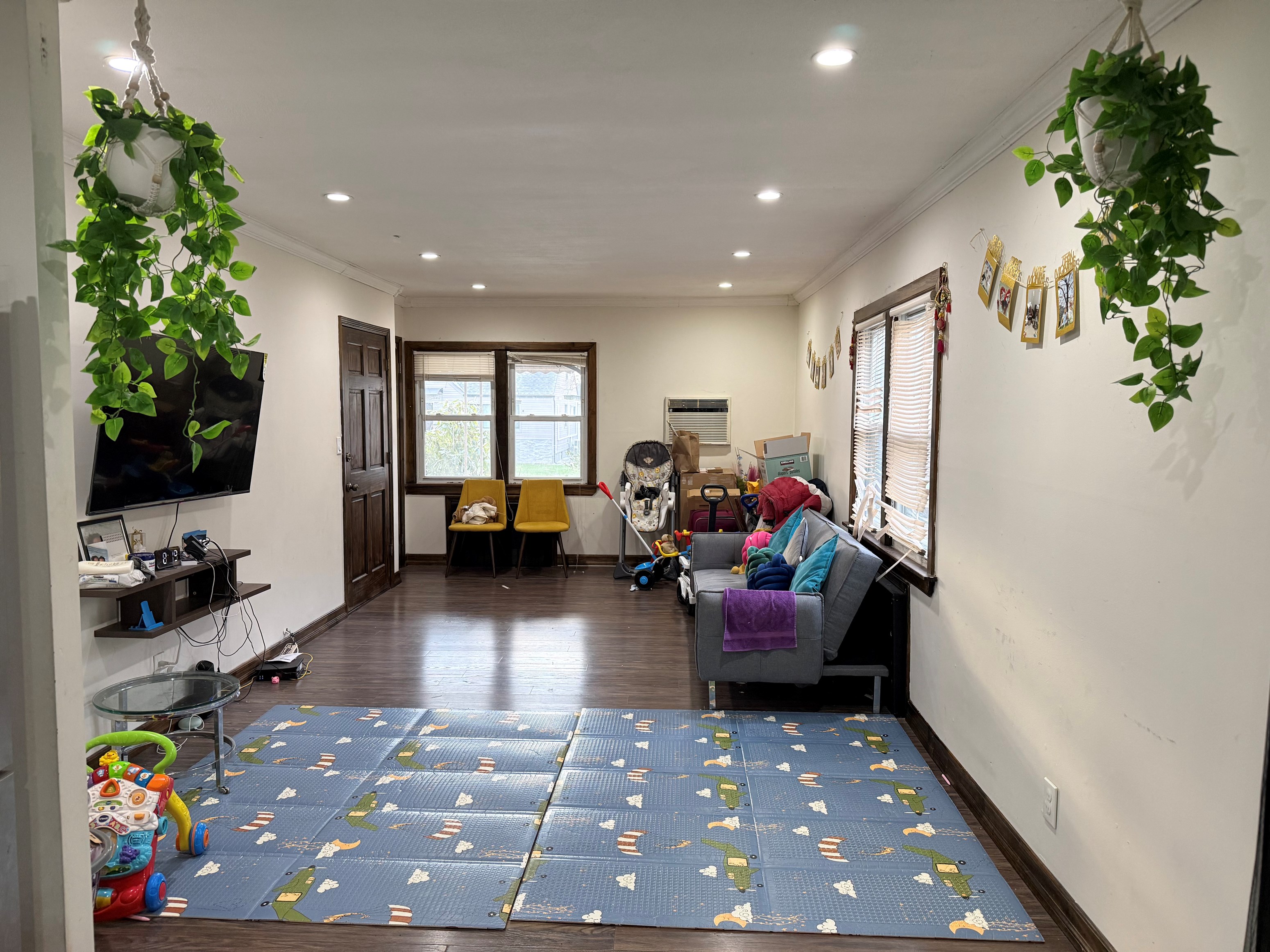 Large 2 Bedroom Apartment In Bellerose QUEENS NY