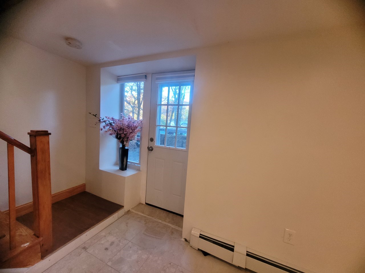 RENTAL IN CANTON, MA One Bedroom Apartment Rent $ 2000/ Month + Utilities