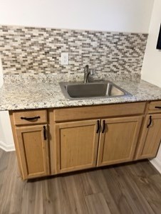 Fully Furnished Basment With Private Entrance