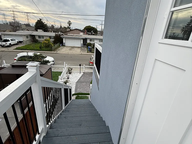 BRAND NEW ADU WITH 2 BEAUTIFUL BALCONIES * Available: 03/01/2026