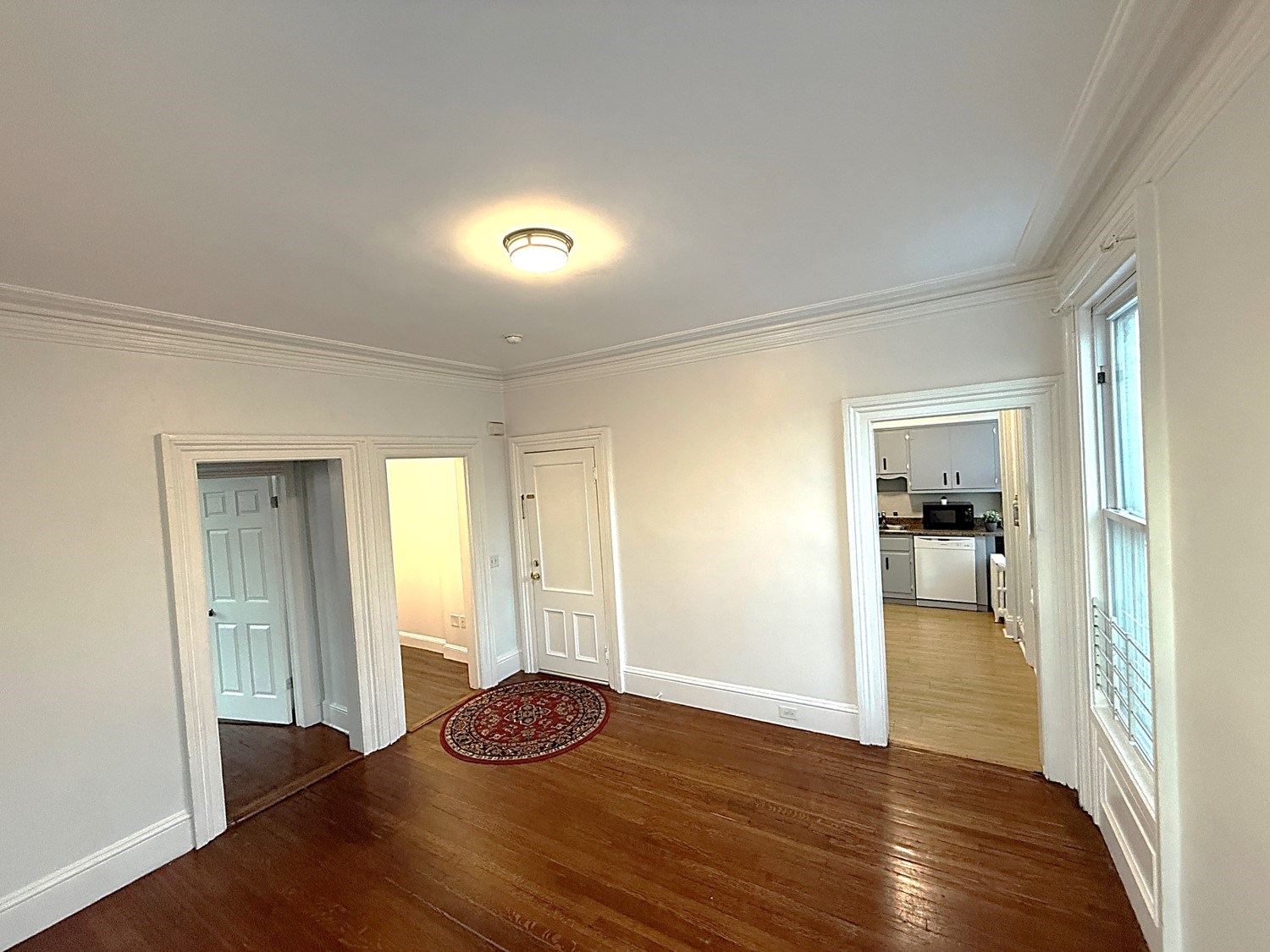 Click to Enlarge **BEAUTIFUL HUGE 2BR / 2 FULL BATH APT*JSQ/PATH/BUS EASY COMMUTE*LAUNDRY*PARKING*JERSEY CITY HEIGHTS*NO BROKER FEE*201-305-9190