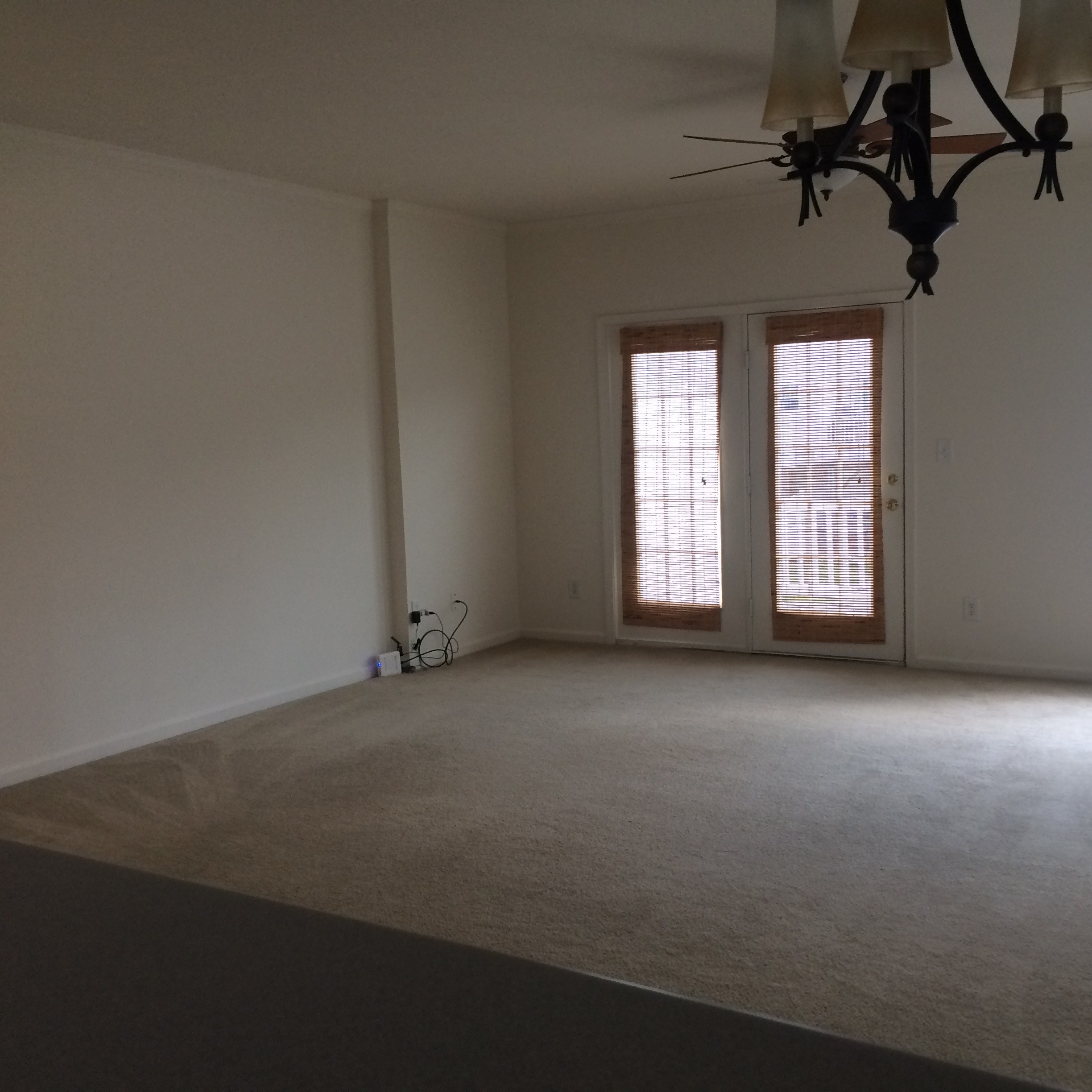 3 Bedroom Townhouse With 3.5 Bathroom And Attached Garage