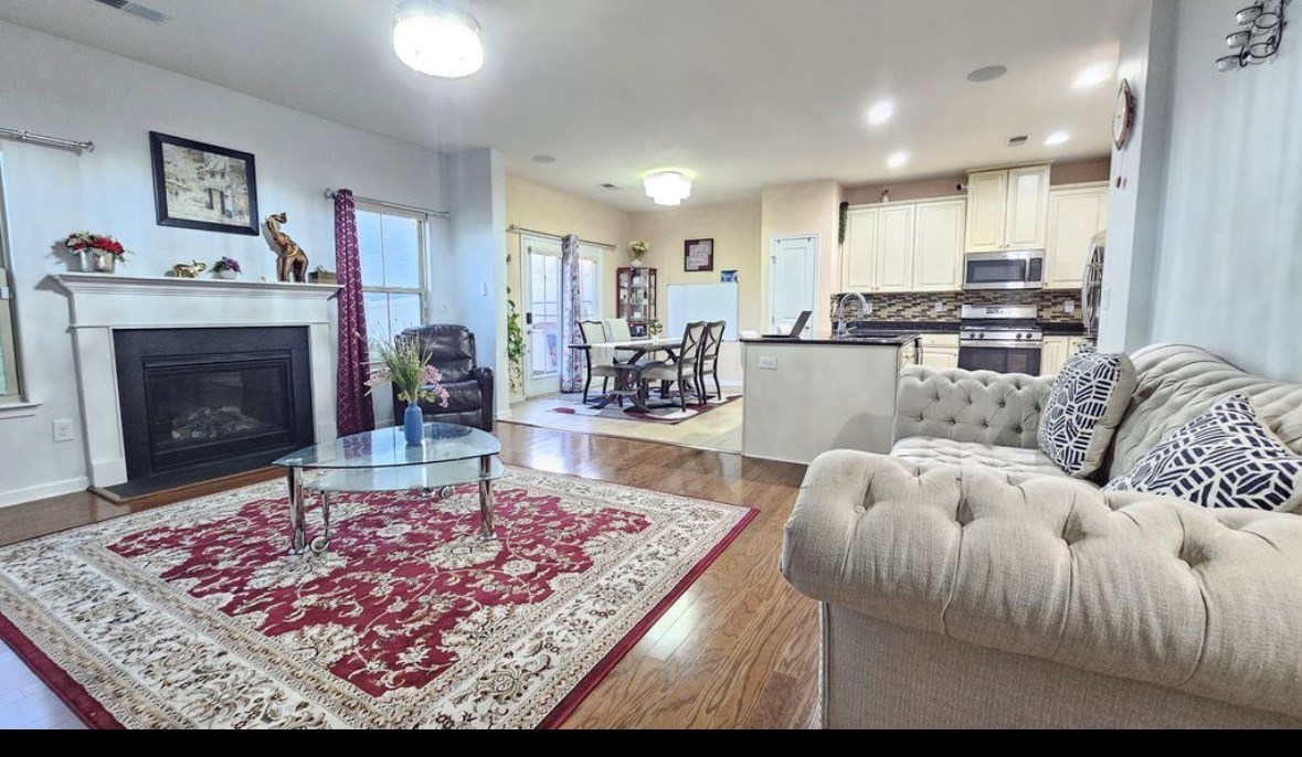 3 Bedroom Townhouse Available For Sub-Leasing – 713 Volta Drive, Concord