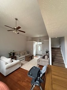 Beautiful 3 BHK Home In  Alpharetta/Johns Creek Walking Distance To Literally Everything