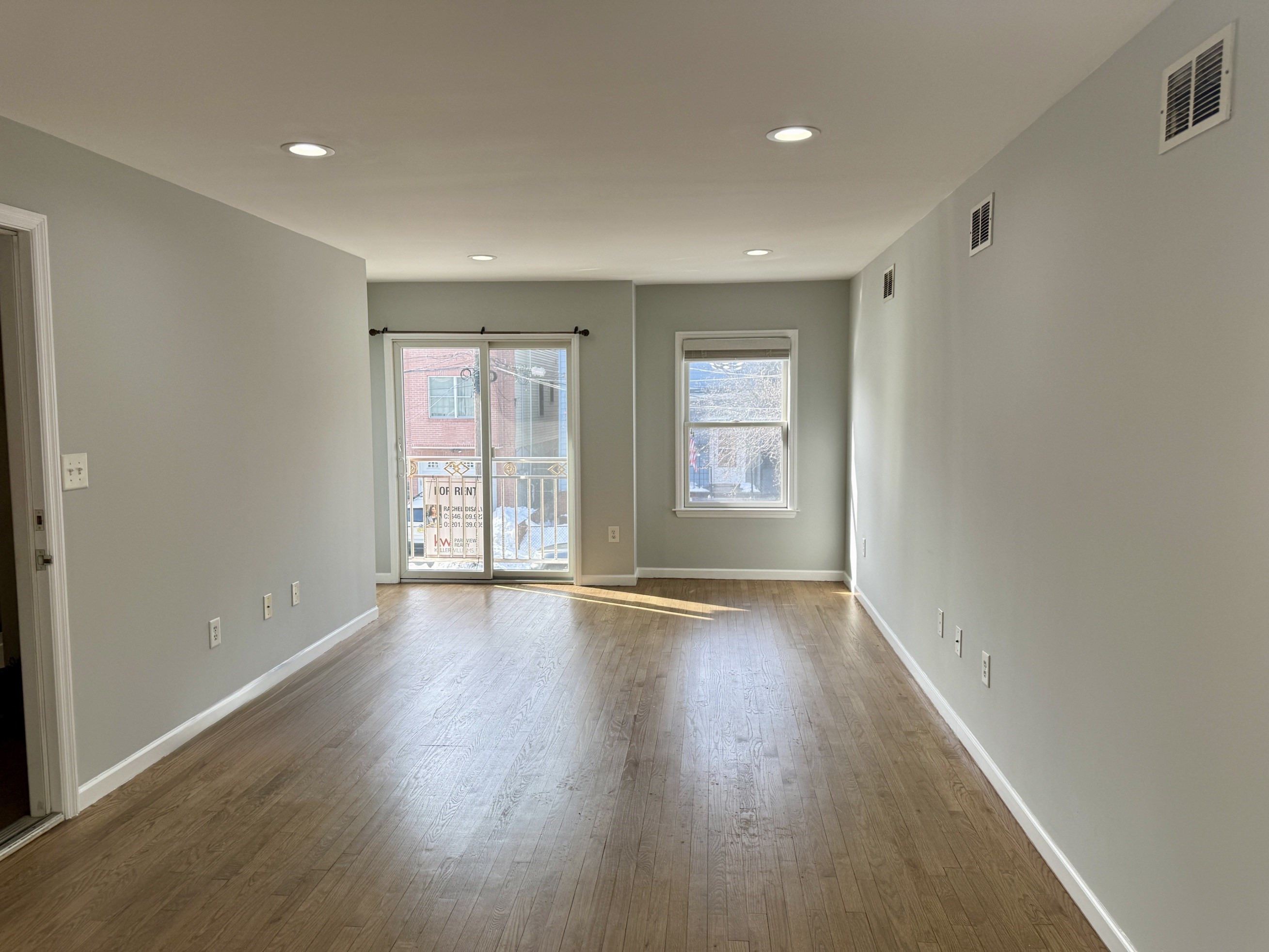 3- Bedrooms, 2 - Bath Home For Rent - Jersey City Heights