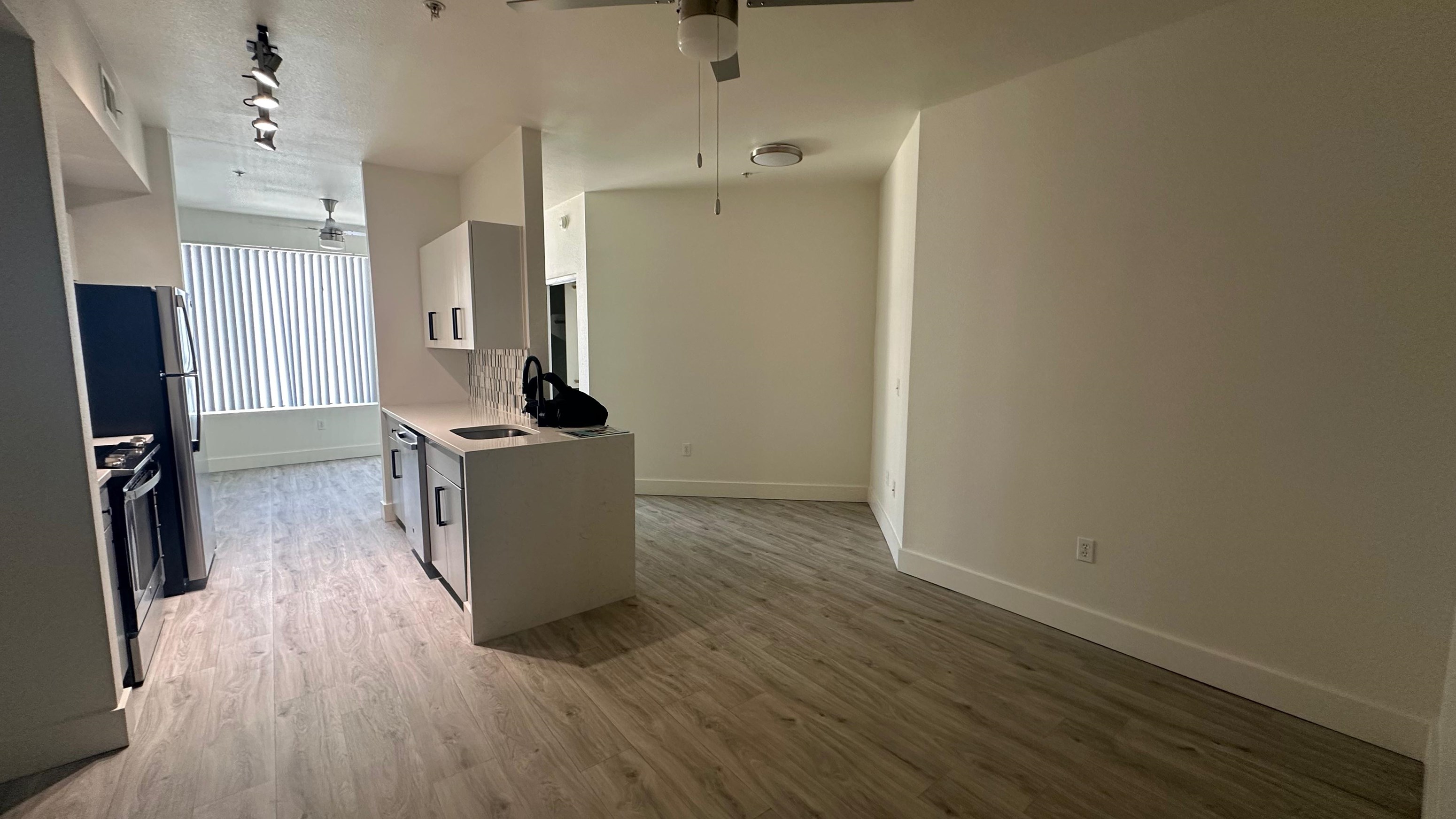 Luxury Studio Apartment - Close To American Express/ Choice Hotel, Mayo Clinic And Other Offices (Rate Negotiable)