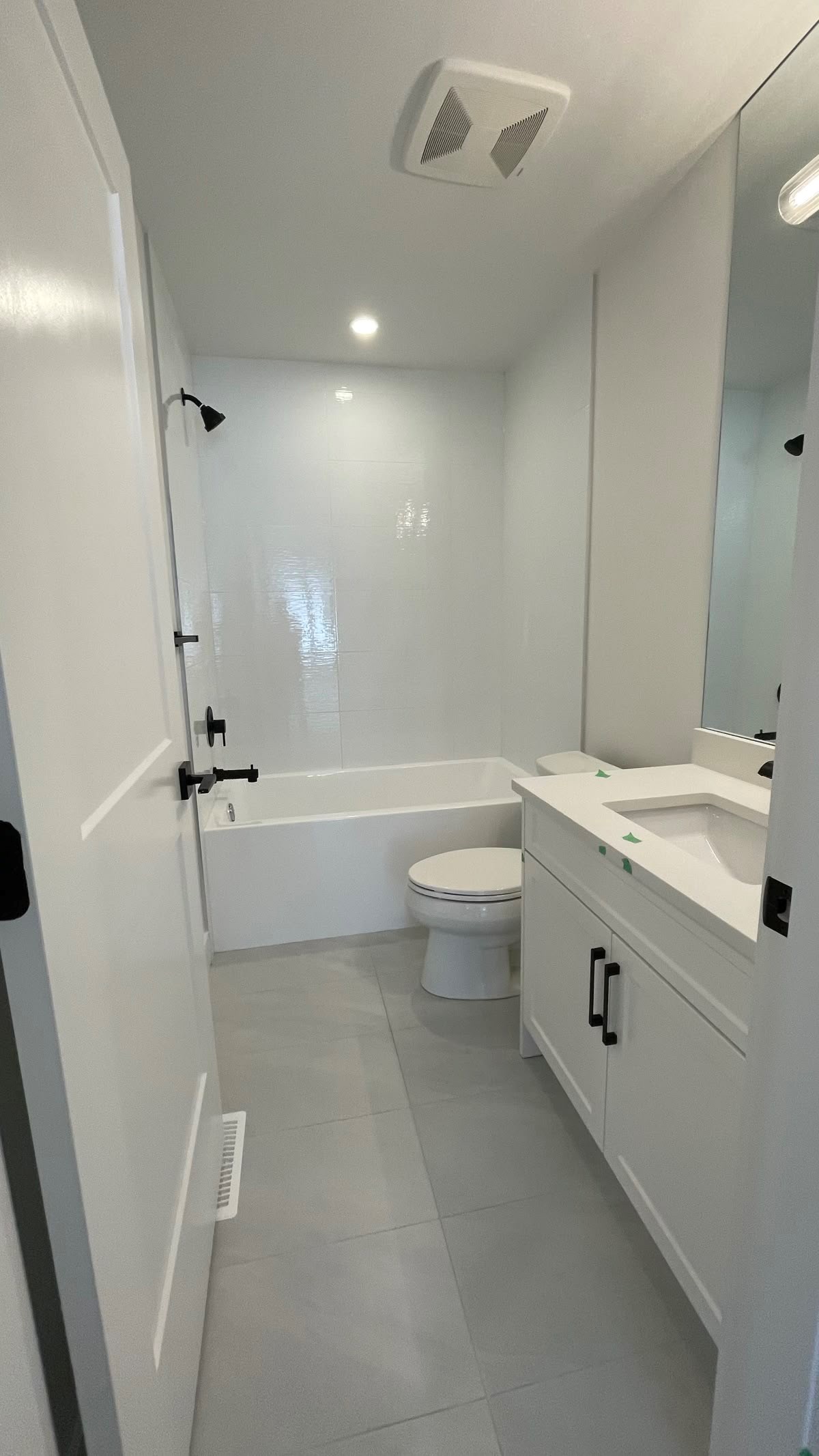 1-Bed, 1-Bath Available