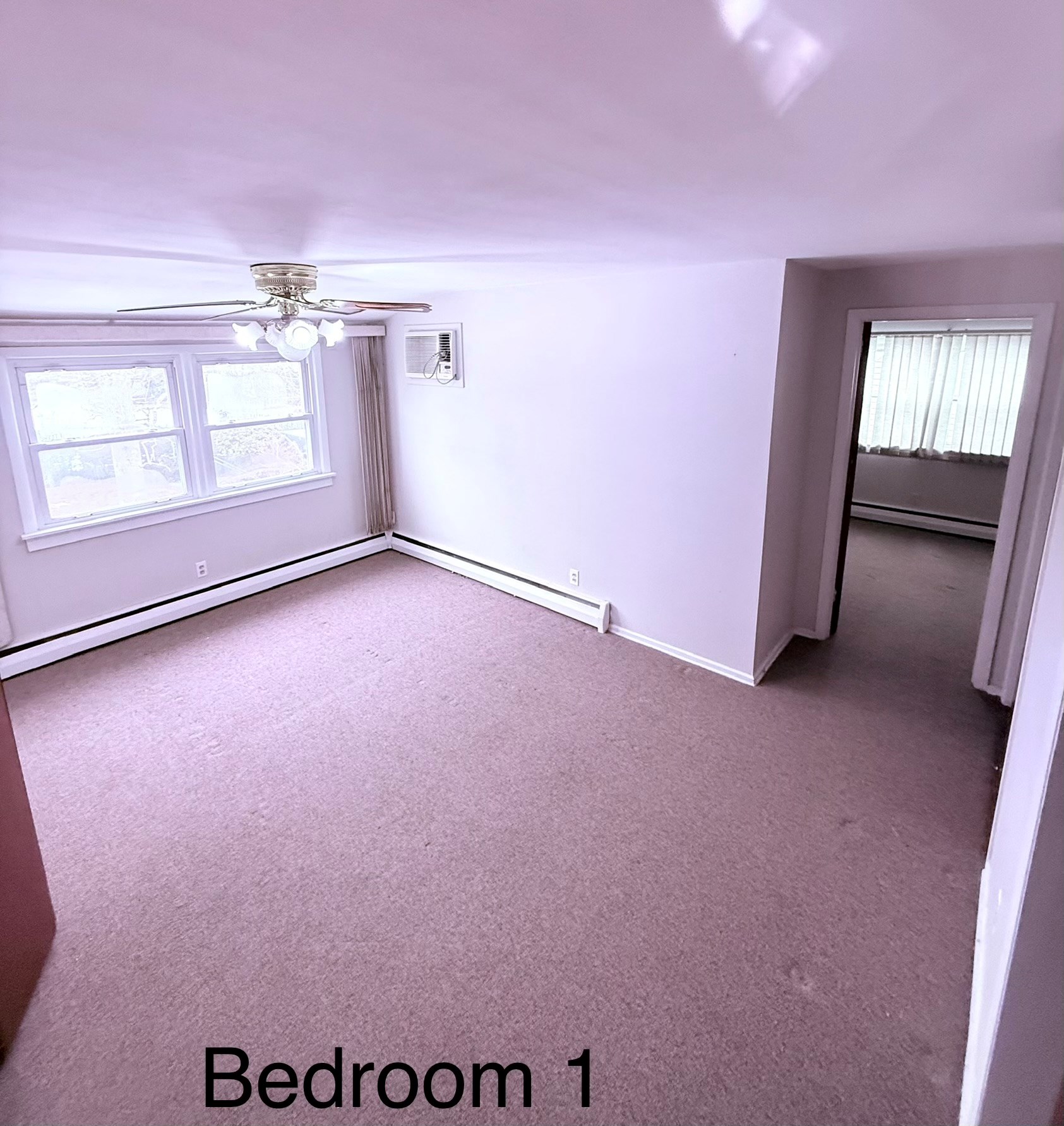2 Bedrooms 1 Bath, Kitchen Living & Bath Including Utilities