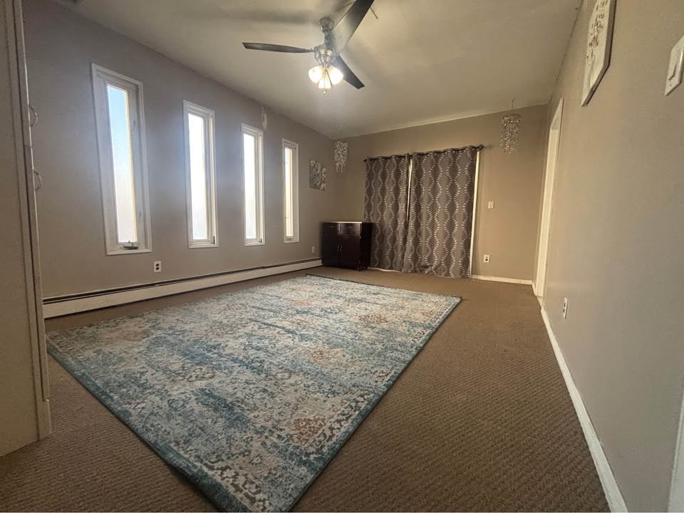 1 Br Apt Ronkonkoma Near LIRR, Bus, Airport, LIE, First Floor, Private Entrance, Utilities Included,Nr STONY BROOK