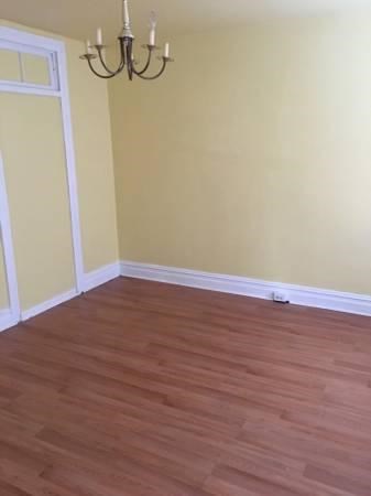 2 Bedroom /1 Bath Apartment Available For Rent