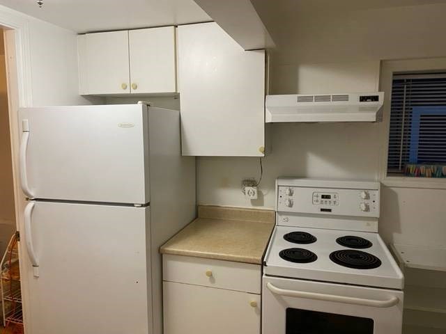 Private Room With Shared Kitchen And Bath Access