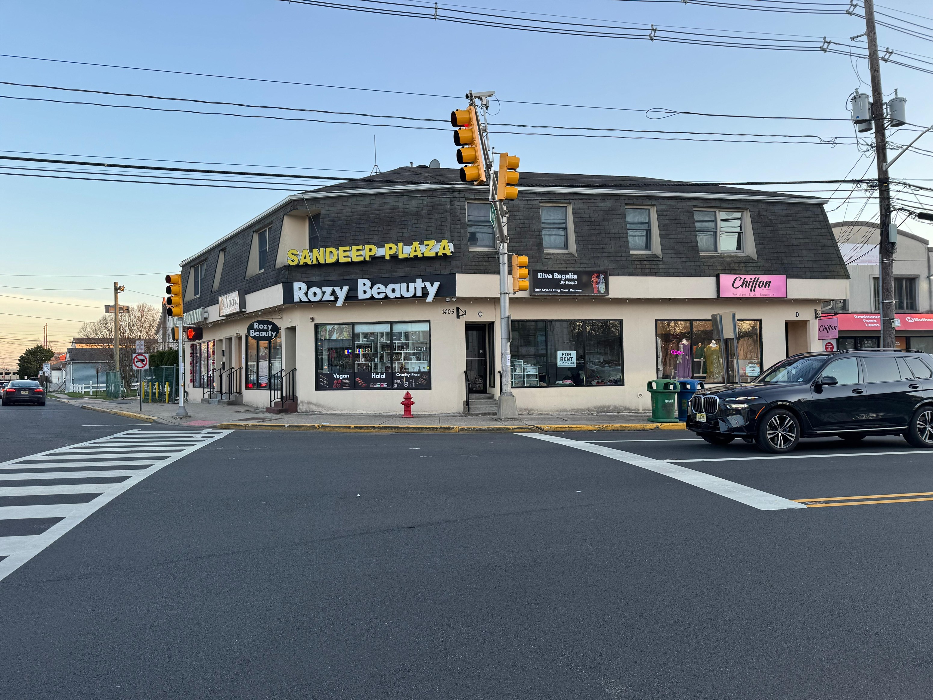 RETAIL STORE FOR RENT - OAK TREE ROAD - ISELIN -