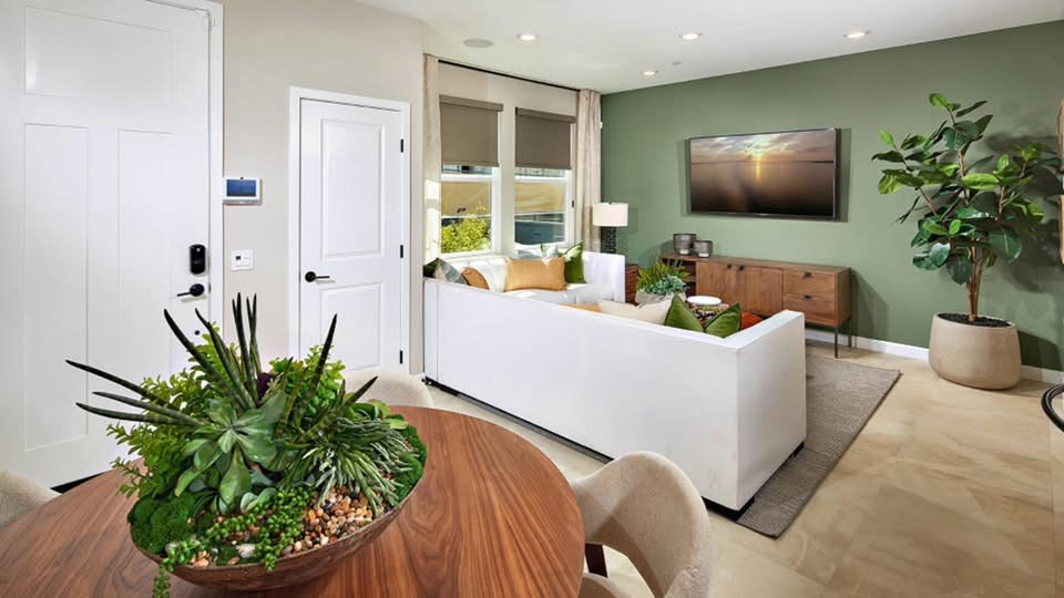 3-Bed, 3-Bath Town House In San Marcos, CA