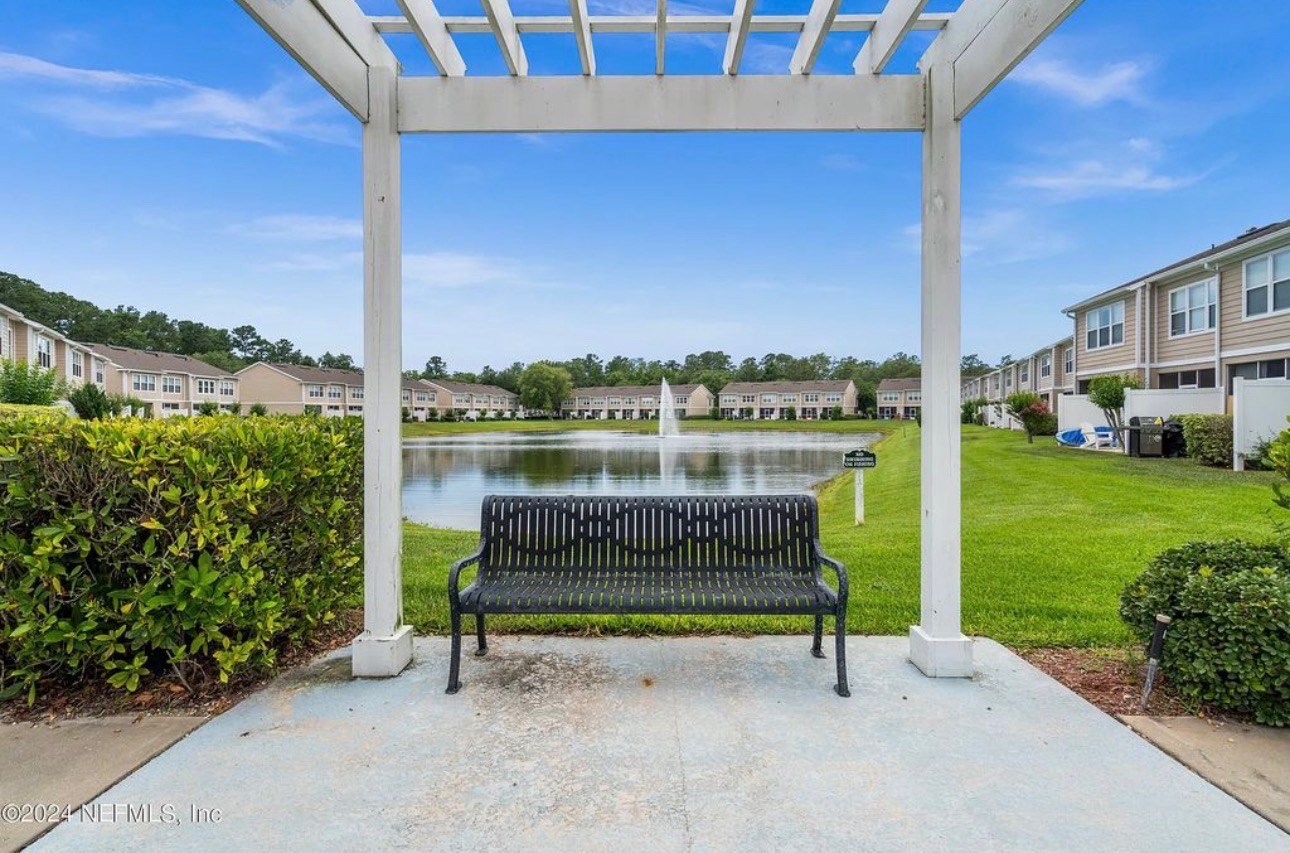 2bed 2 Bath Town House For Rent