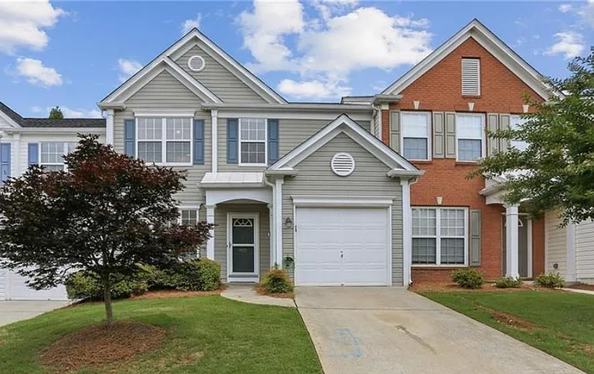 3 Beds 2.5 Baths - Townhome