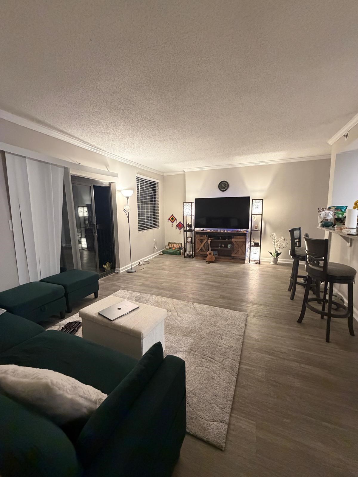 Large 2B2B Available – Sublease – Prime Sandy Springs Location– Great Deal