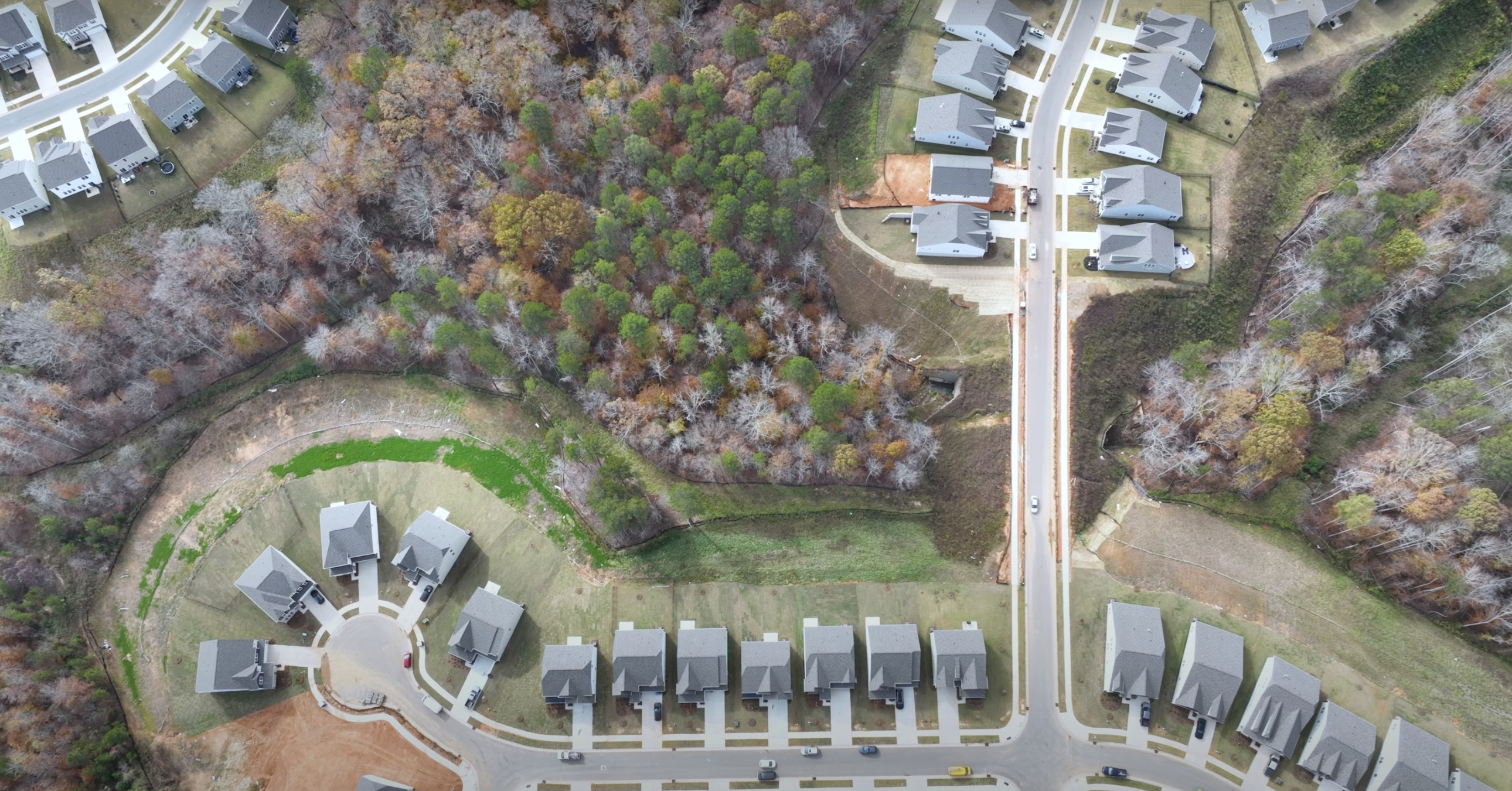 123 Dubois Dr, Single Family Home - 5 Bed - 5 Bath